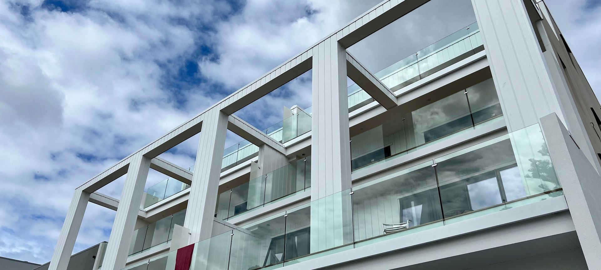 Browns Bay Apartments banner