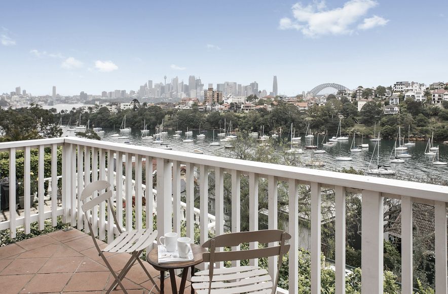 21M - 'Parisian Retreat' with city & water views