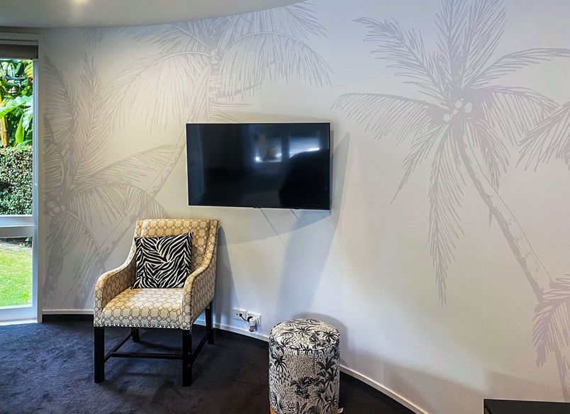 Curved Wallpaper feature