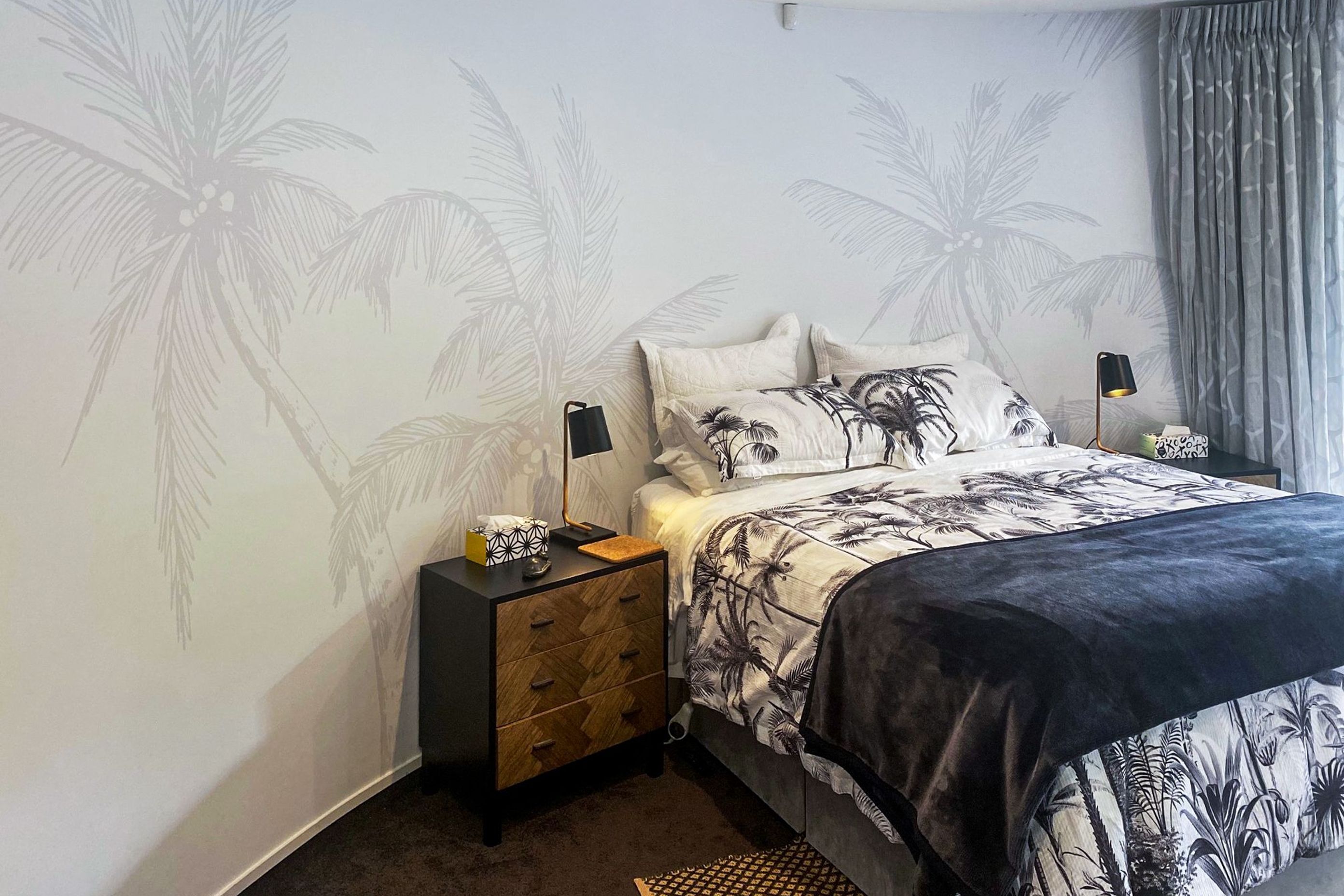 Curved Wall