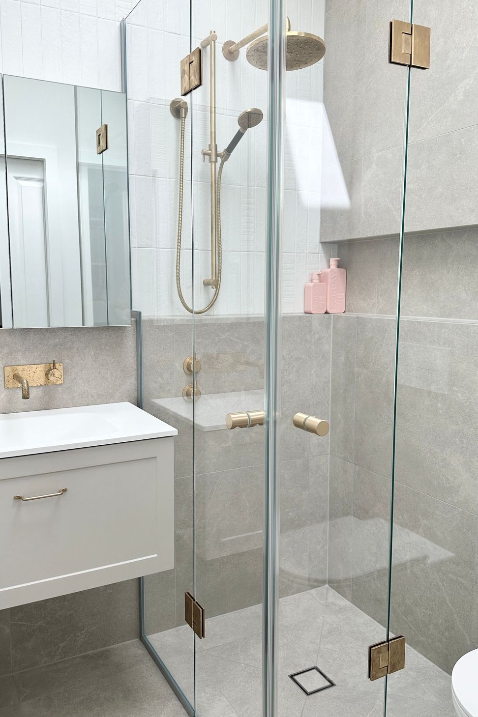Ensuite