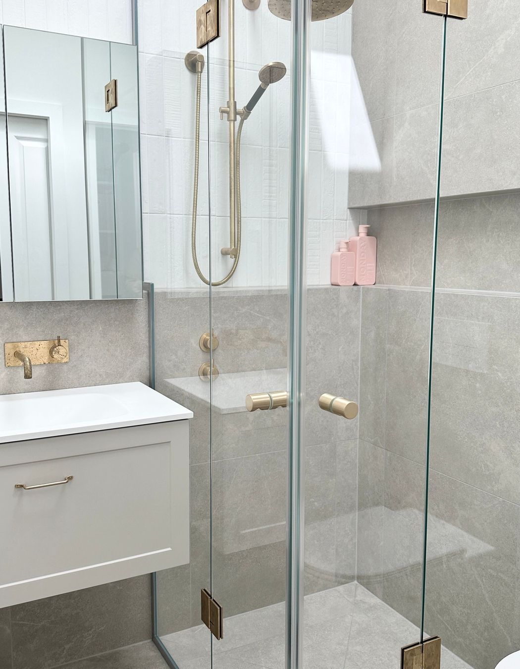 Ensuite