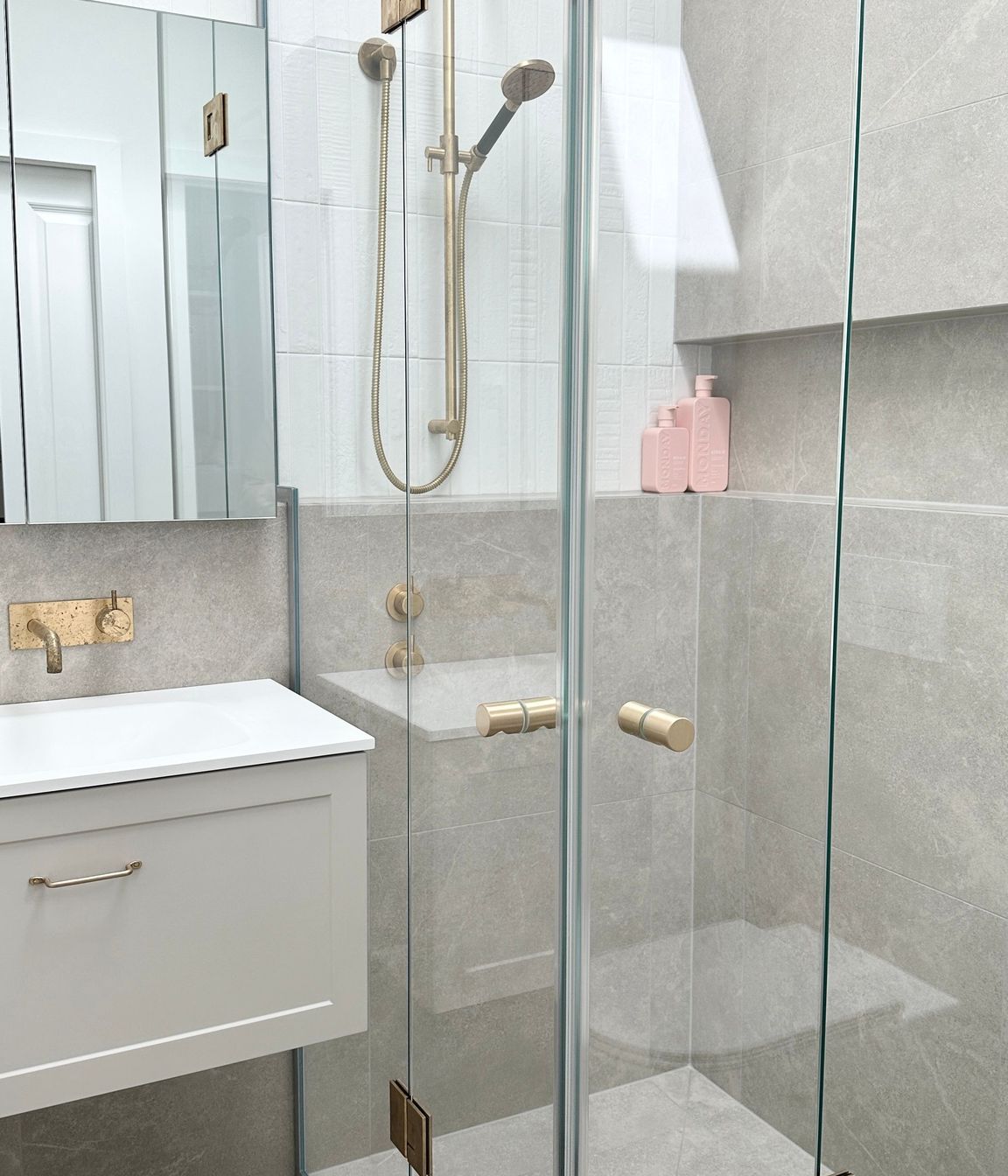 Ensuite