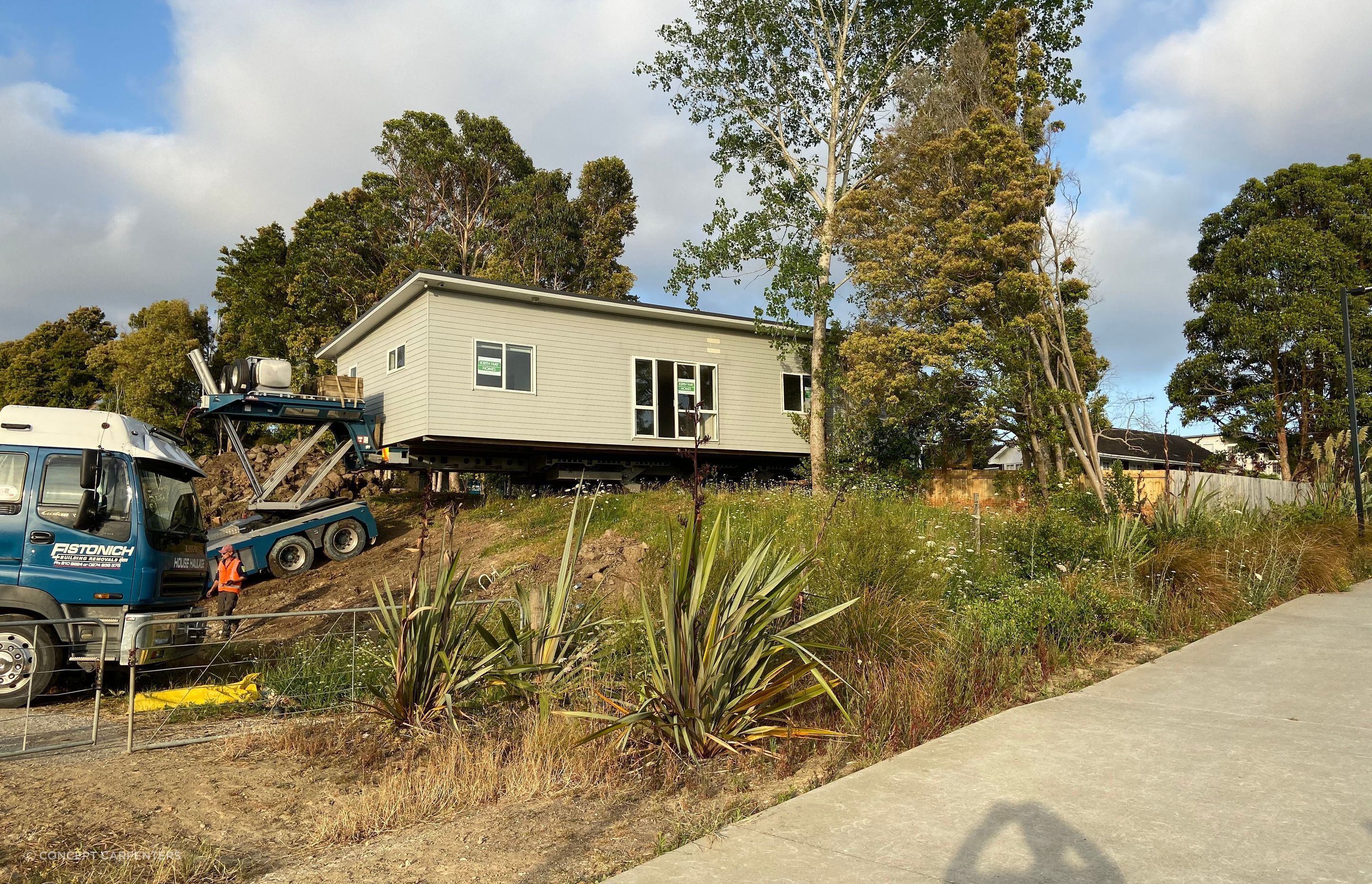 Saint Johns – Relocation of House and Garage