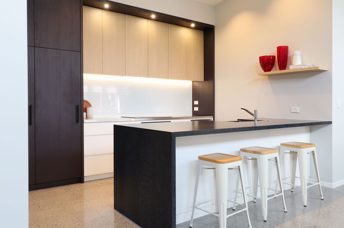 From G-Shape to Great: A Modern Kitchen Transformation with Sleek Elegance