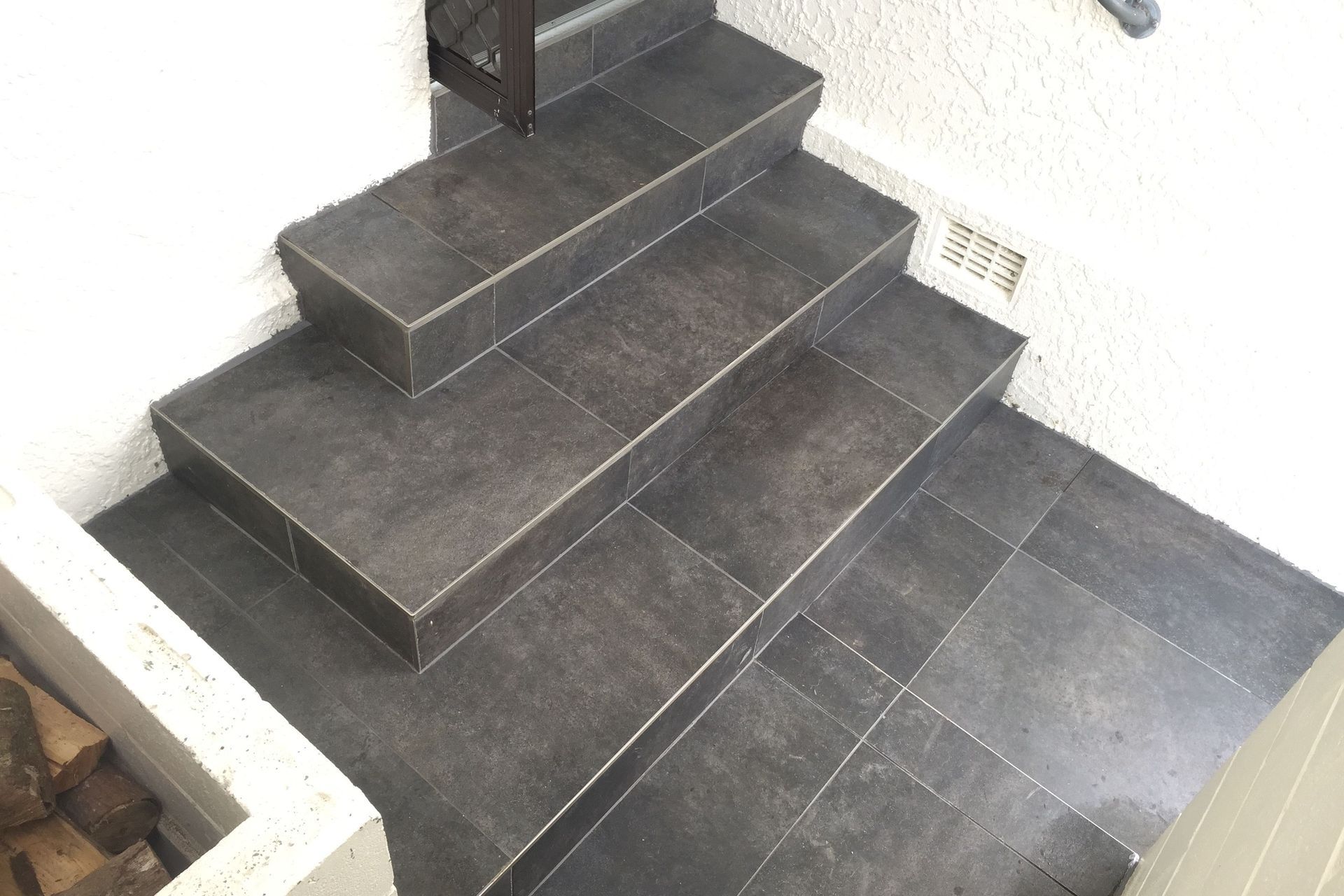 Kitchens and Floor Tiling