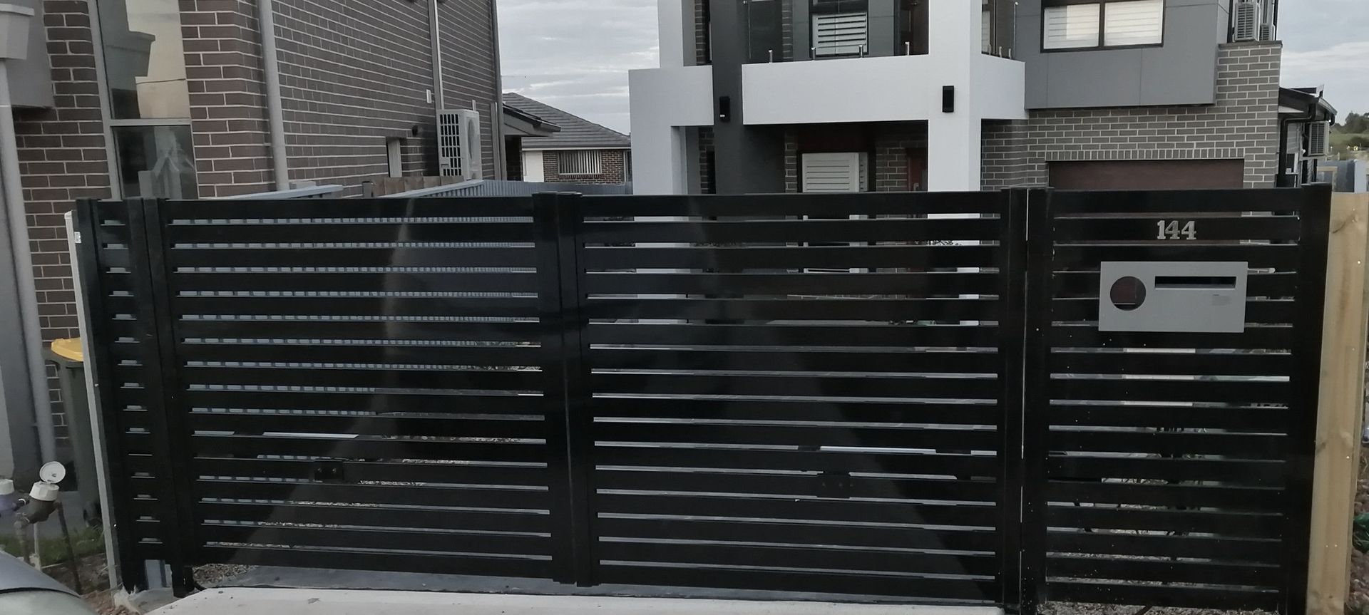 Metal Fence Projects banner