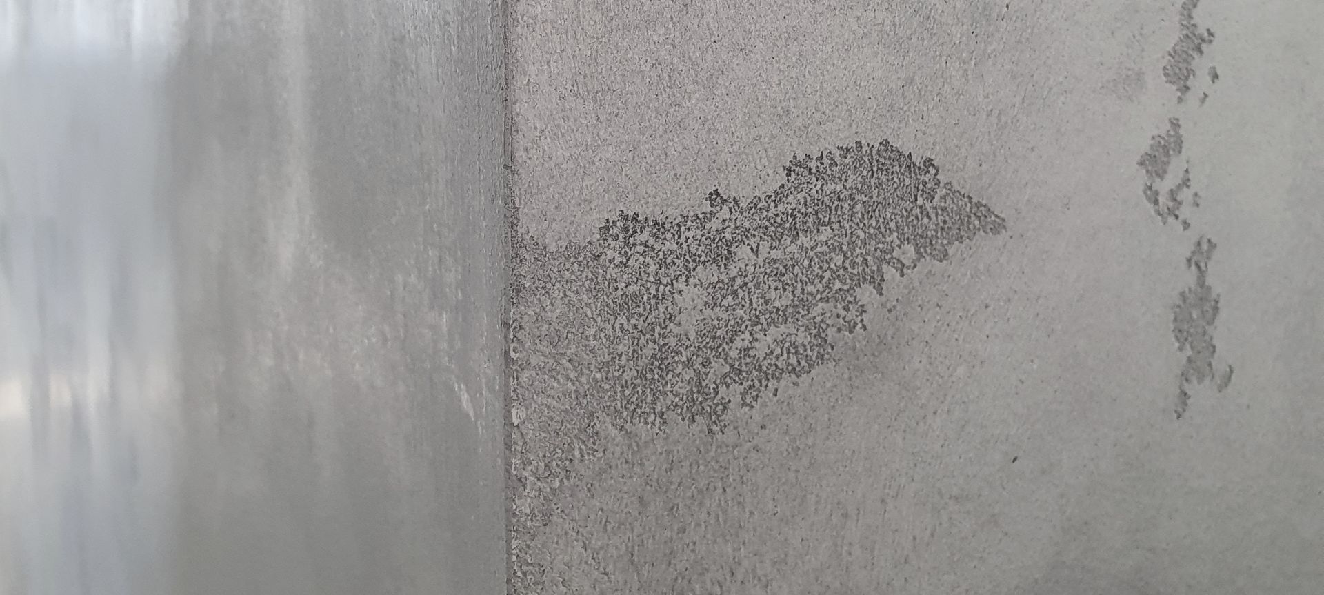 Polished plaster - Concrete look smooth and textured banner