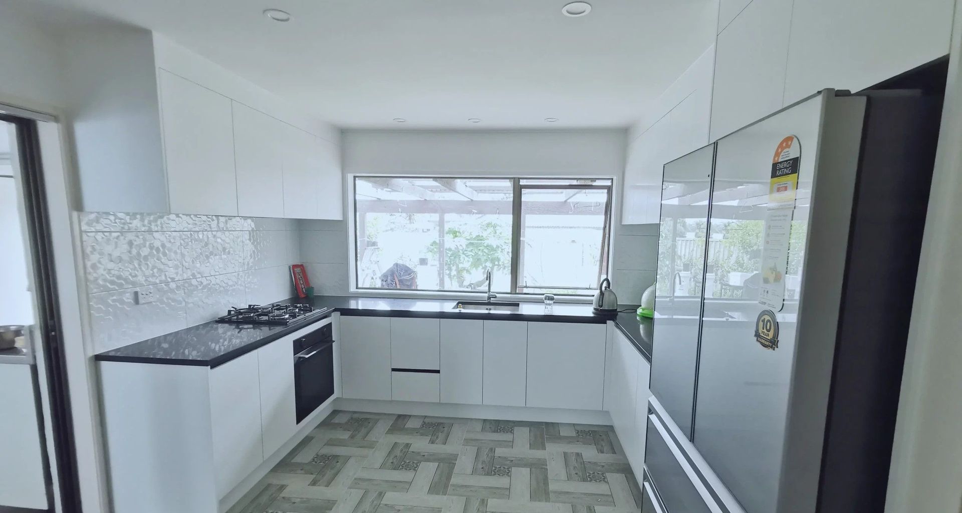 Creating Bond’s Contemporary Kitchen banner
