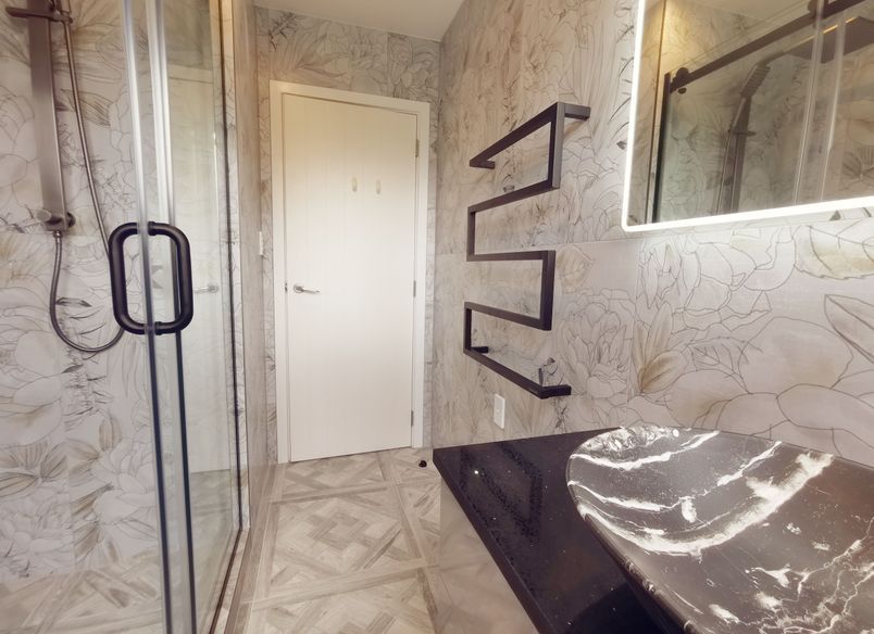 Elegant Renovation: Main Bathroom & Ensuite Makeover