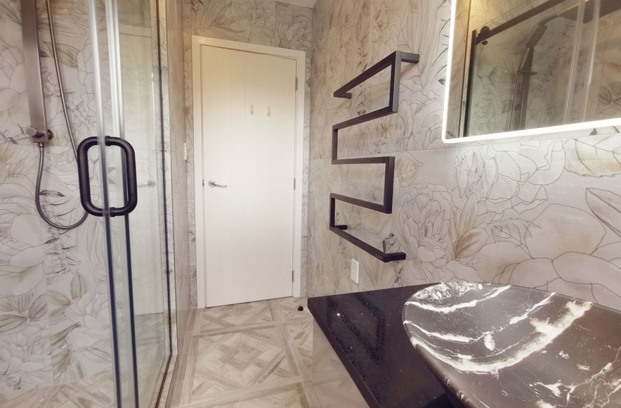 Elegant Renovation: Main Bathroom & Ensuite Makeover