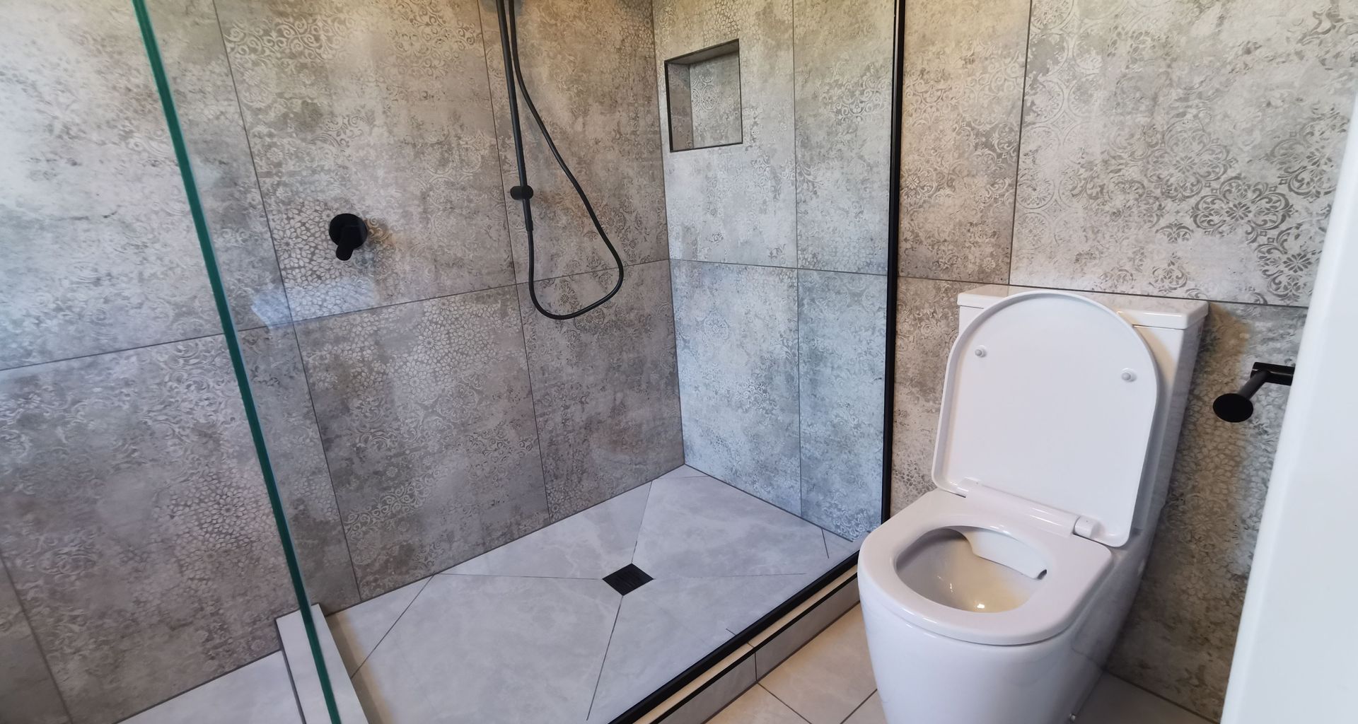 Timeless Elegance – St Heliers Ensuite Renovation banner