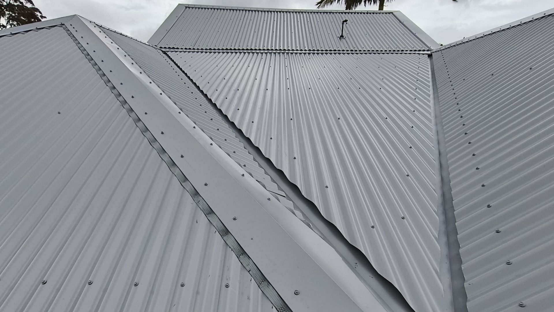 Whangarei Villa Re-roof banner