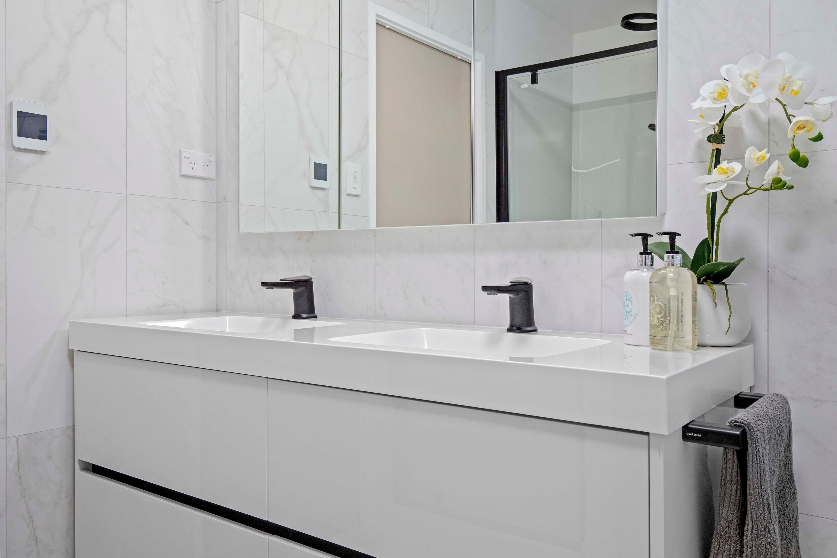 Transforming an Outdated Bathroom into a Stylish Haven in Waiuku, Auckland