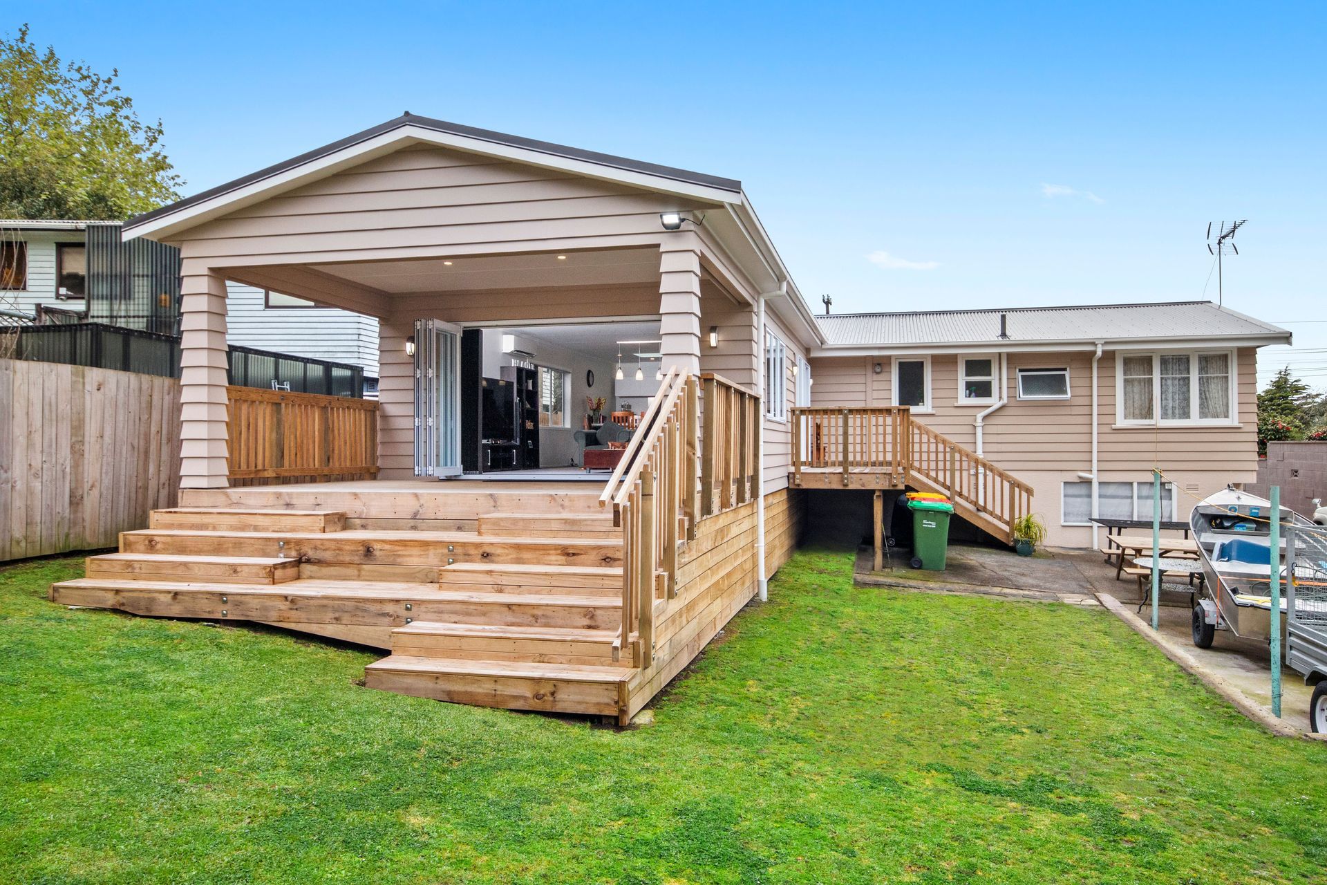 An Entertainer’s Dream in Manurewa, Franklin