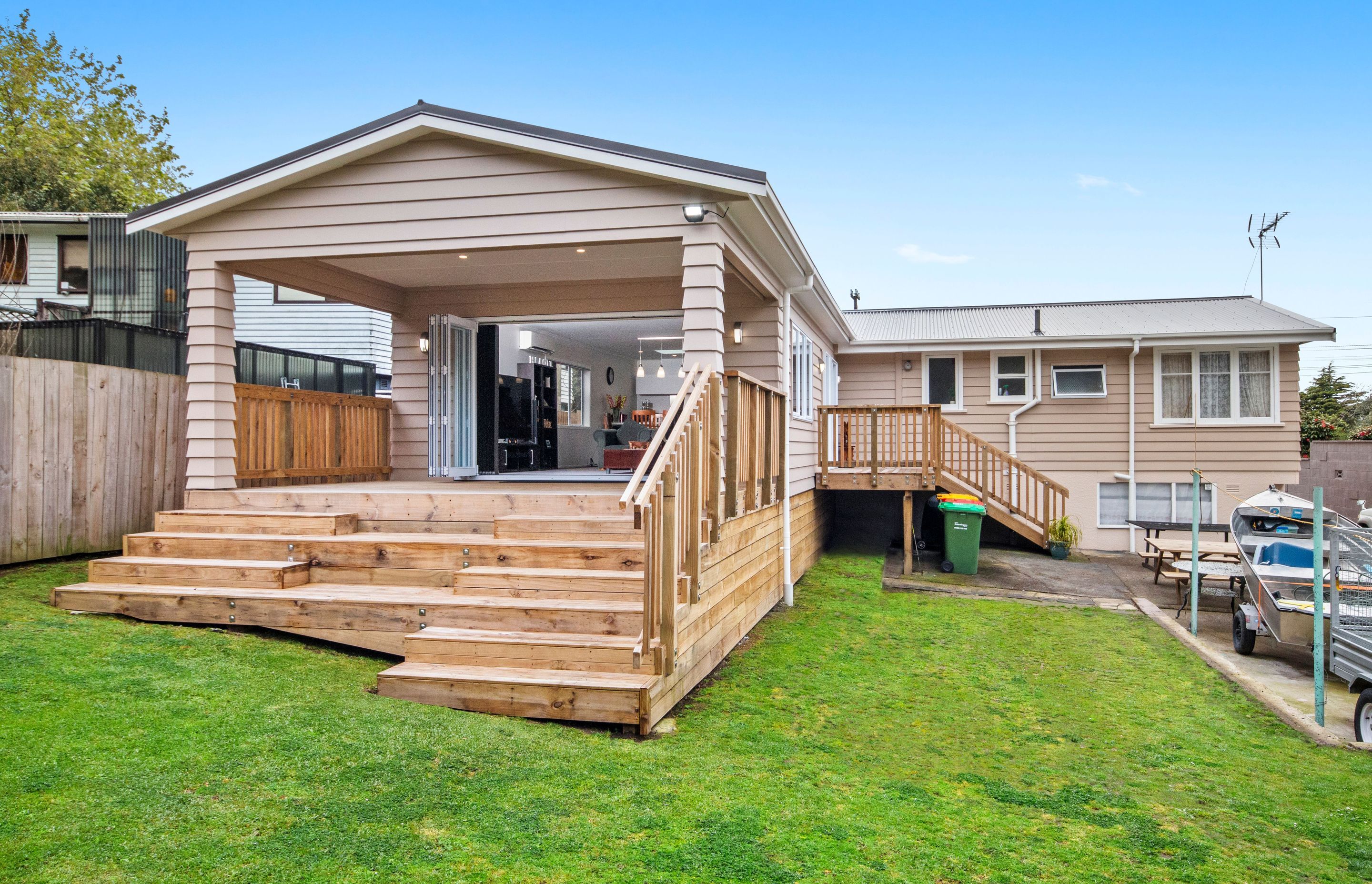 An Entertainer’s Dream in Manurewa, Franklin