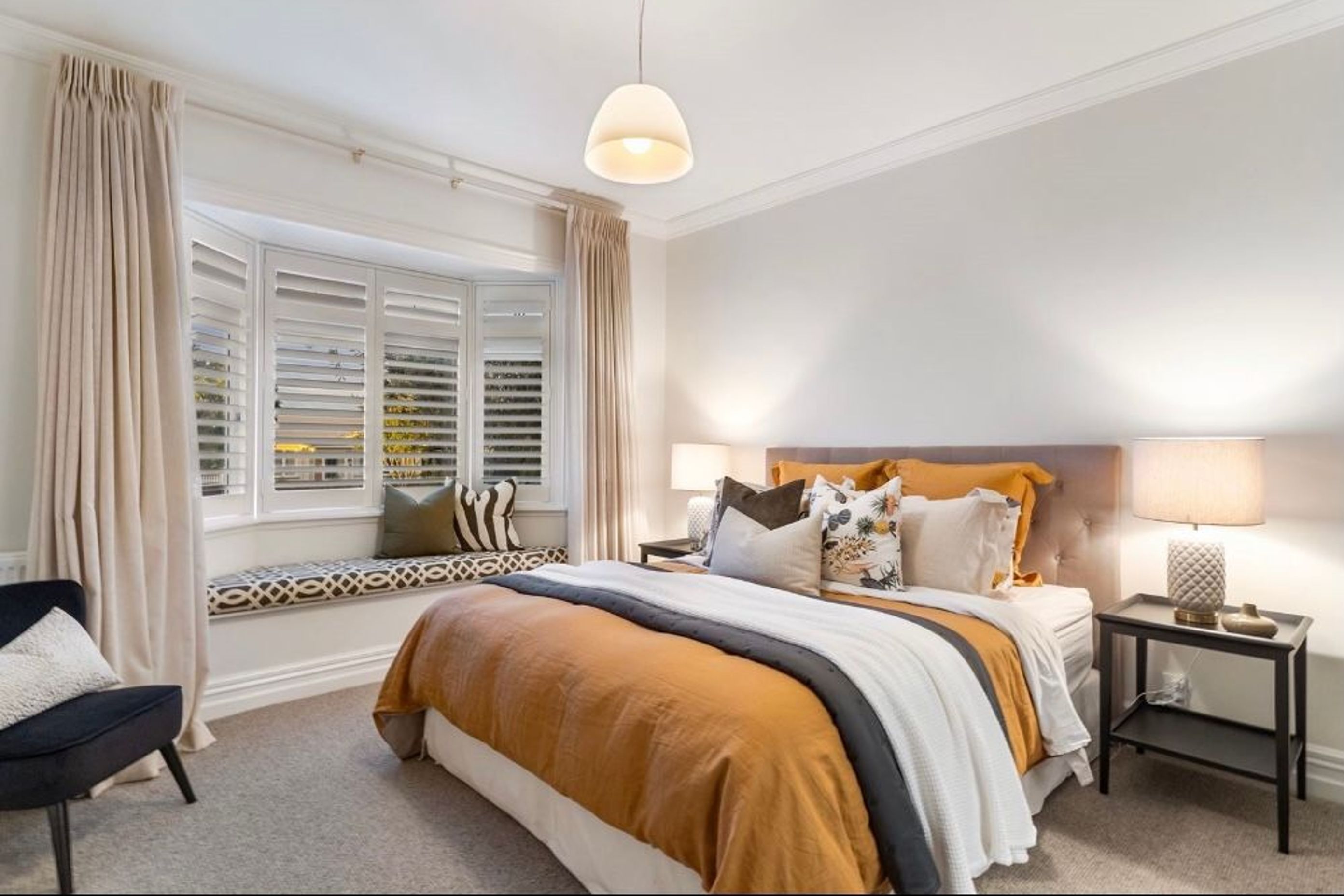 Chevalier Chic, Point Chev