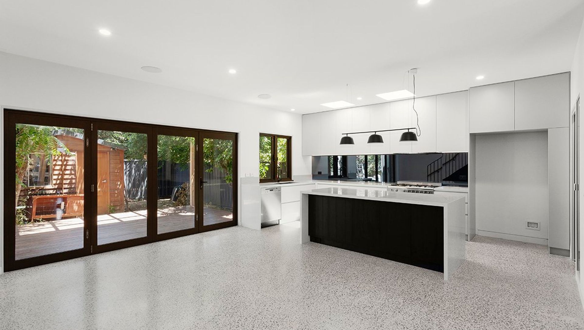 RICHMOND 3121 banner