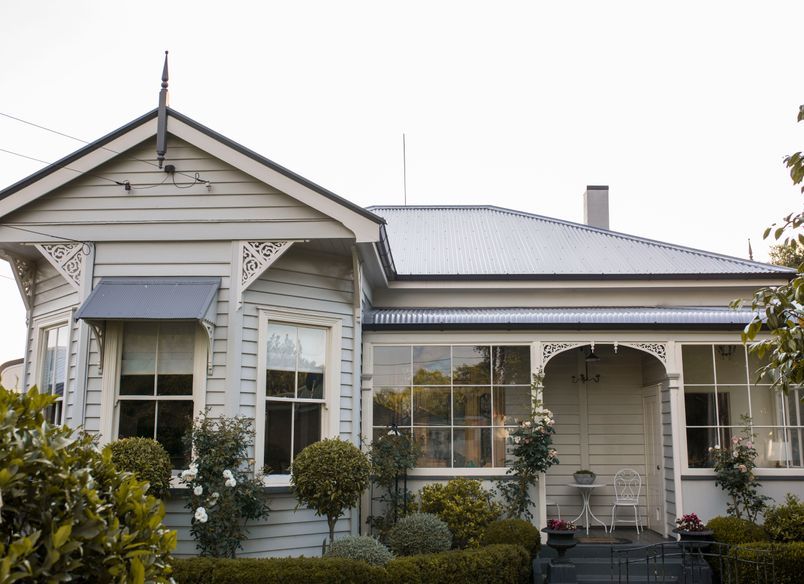 Villa Re-Roof, Hamilton