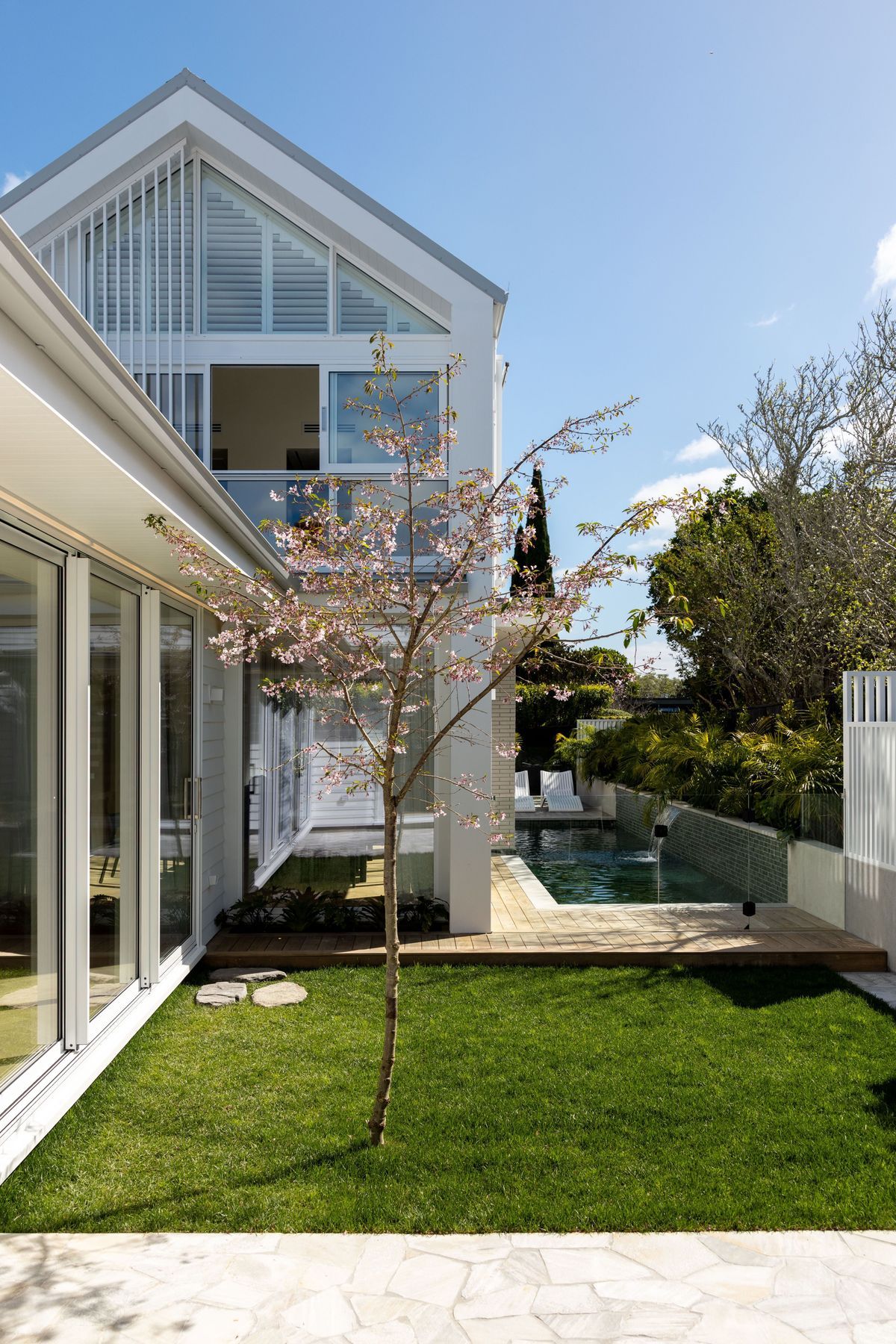 JP107711115-copy.jpg