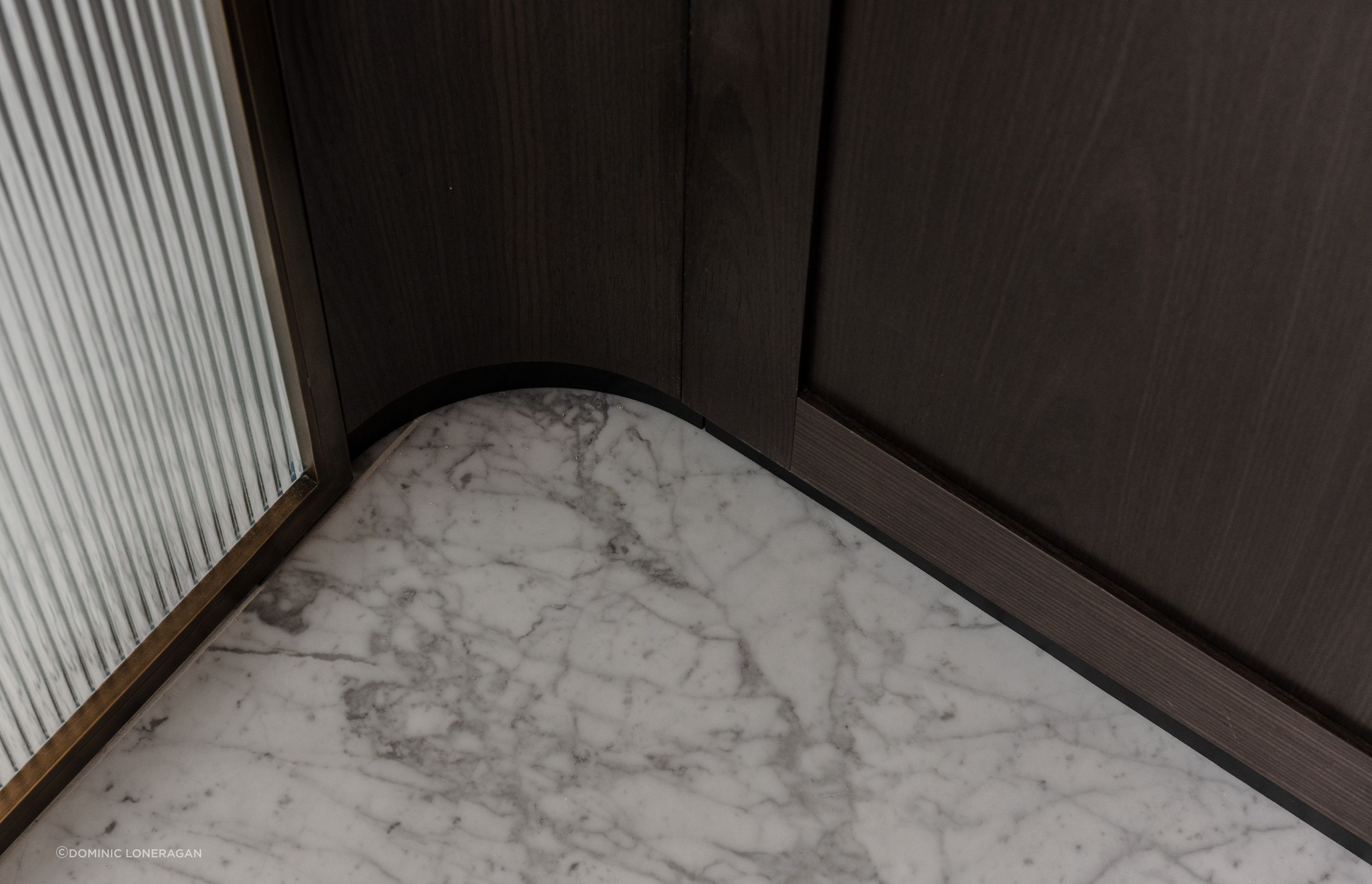 Art Deco curve details