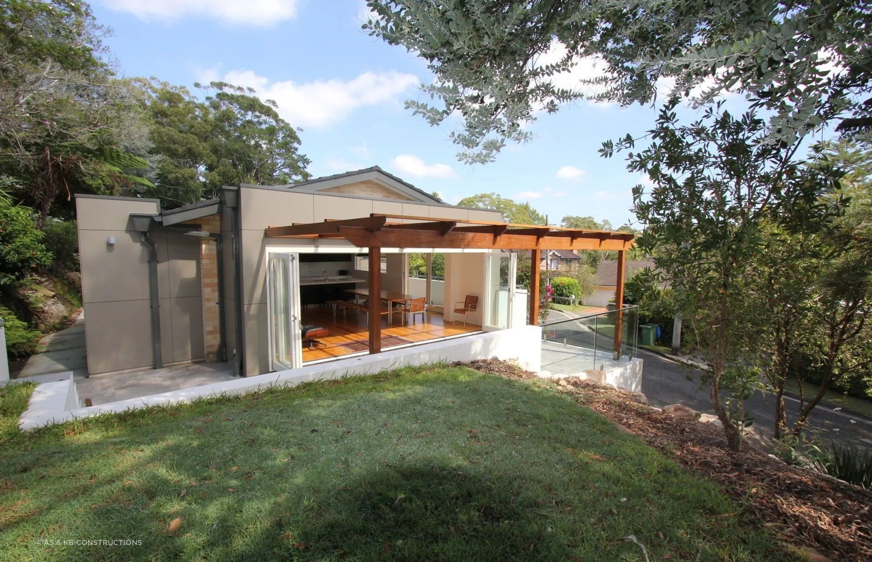 KILLARA, Clopton Dr