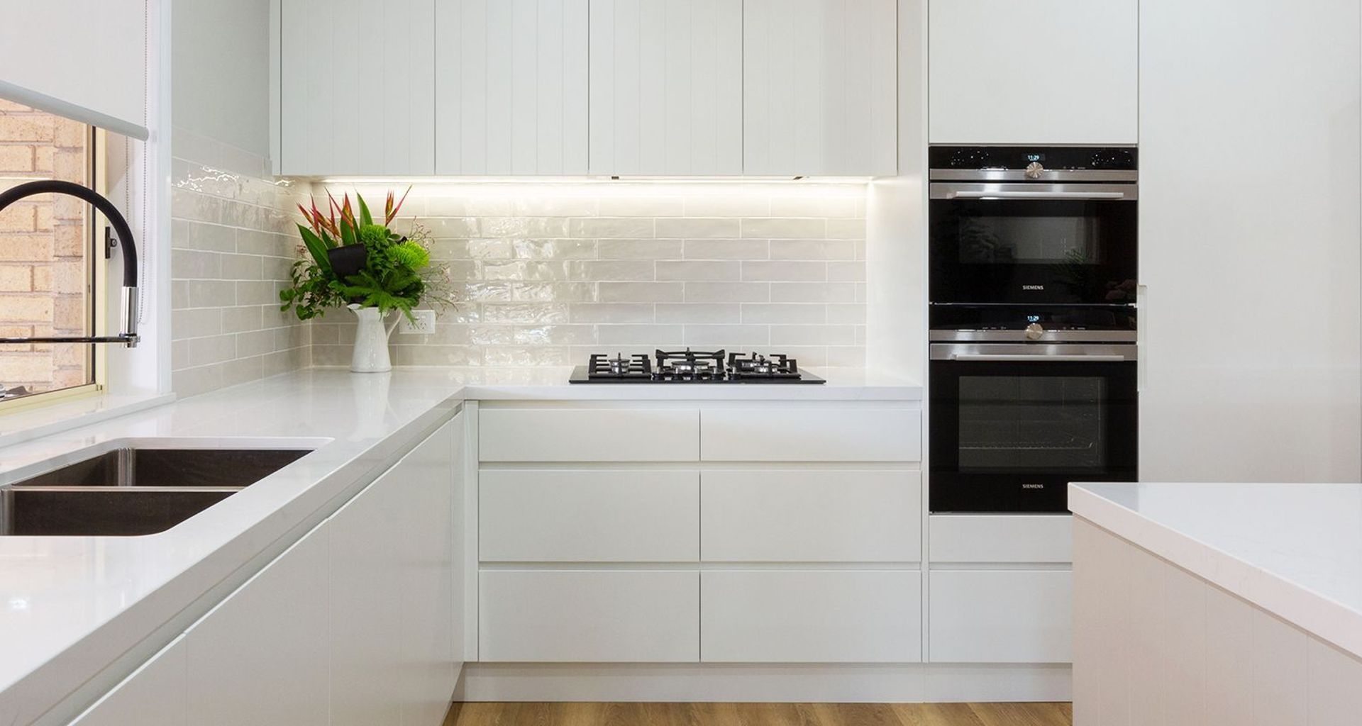 Modern White Kitchen, Kellyville banner