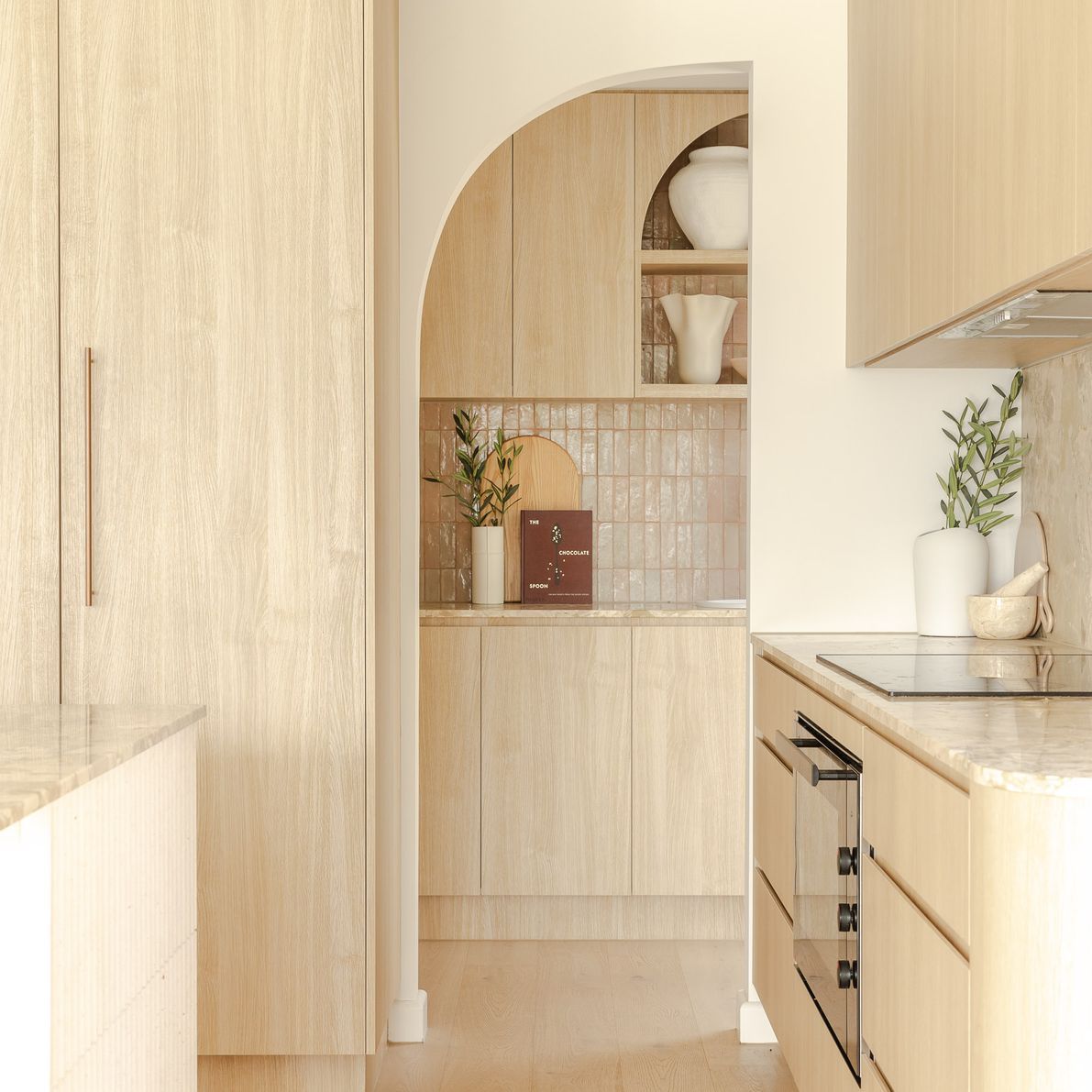 Kitchen-Butlers-Pantry-WR20.jpg