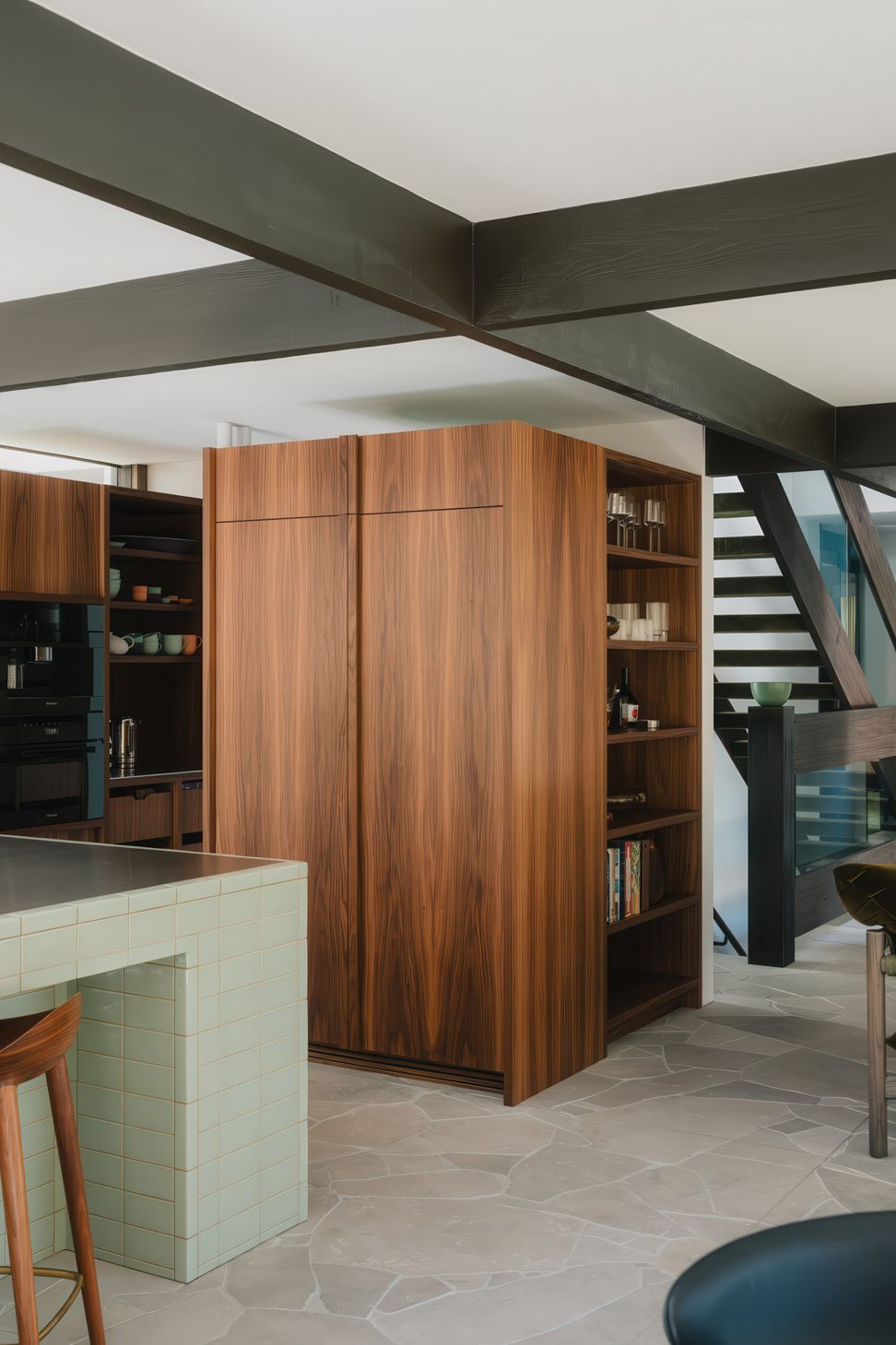 Kitchen-Toward-Pantry-1200x1600-gigapixel-low-resolution-v2-2x.jpeg