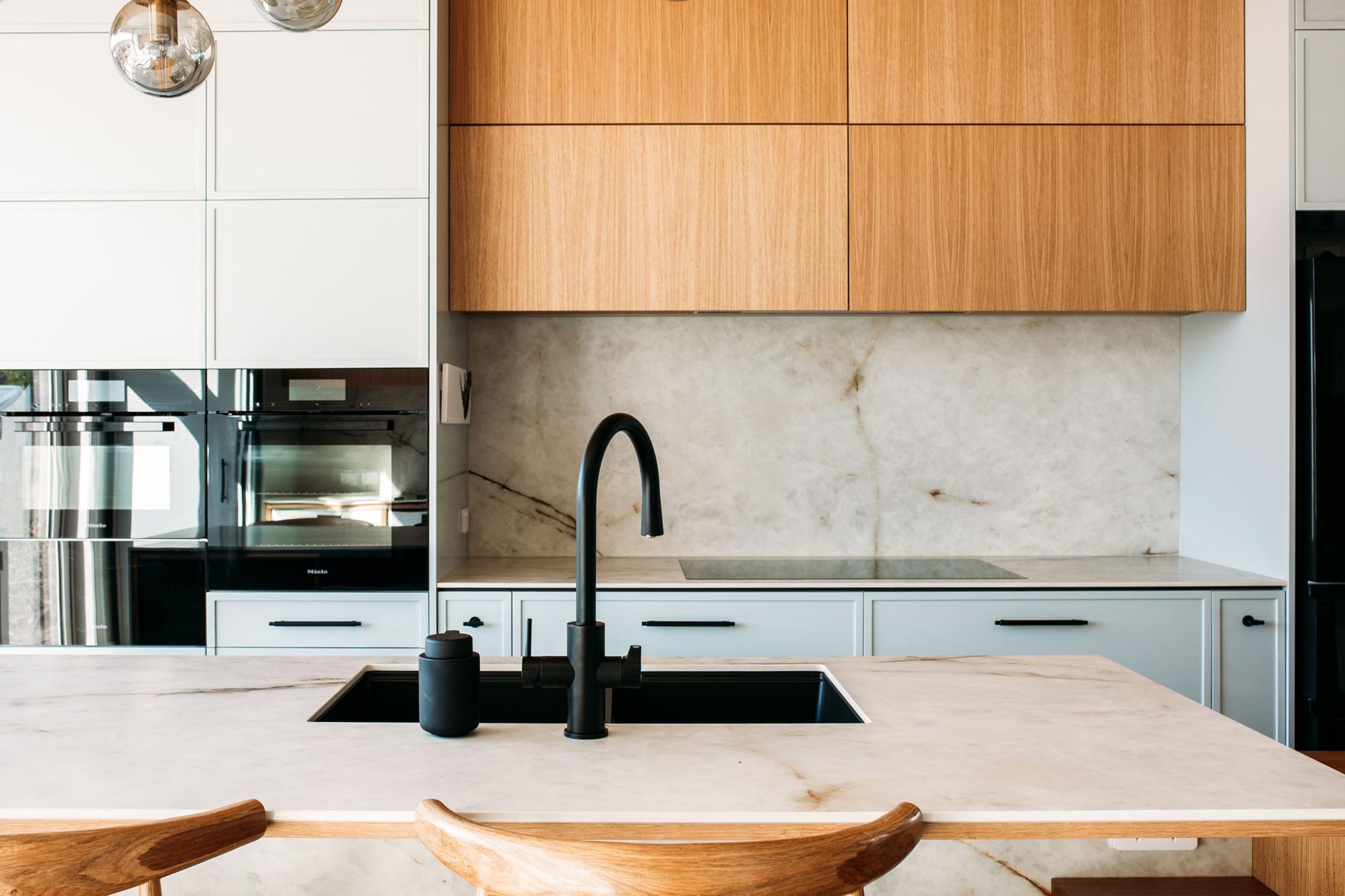 Engage an interior designer to create your dream kitchen. We craft spaces to suit your lifestyle.
