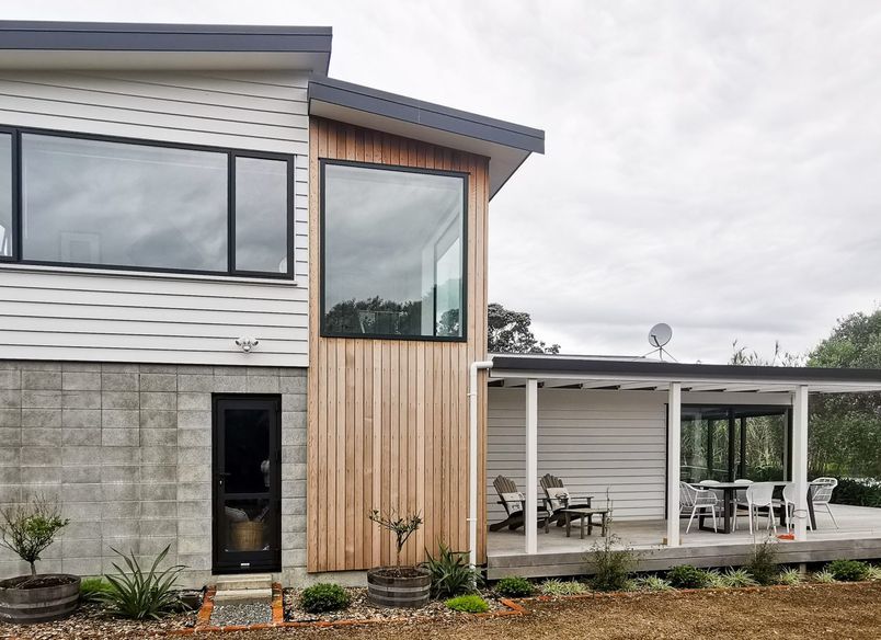 Lagoon-side Residence