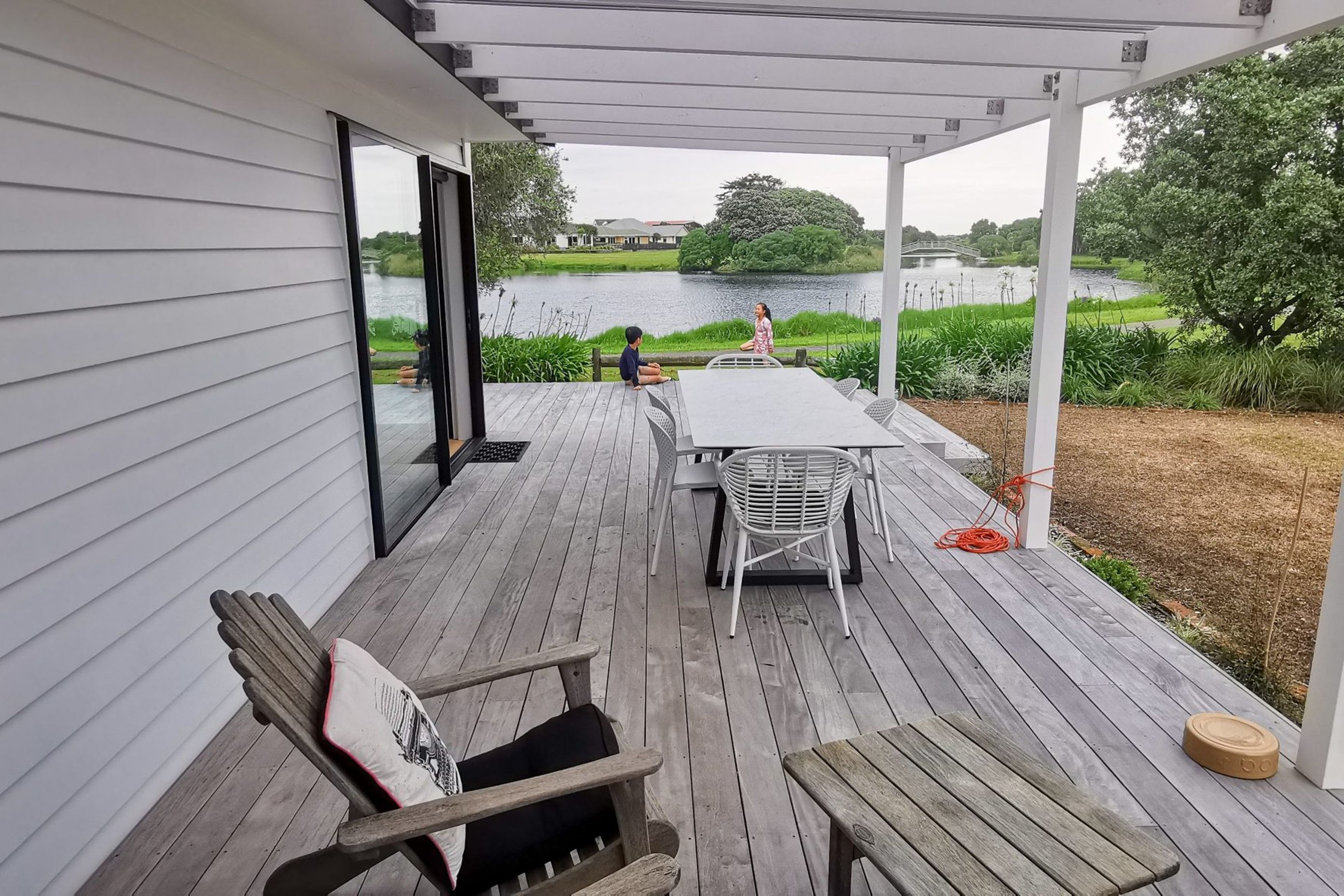 Lagoon-side Residence