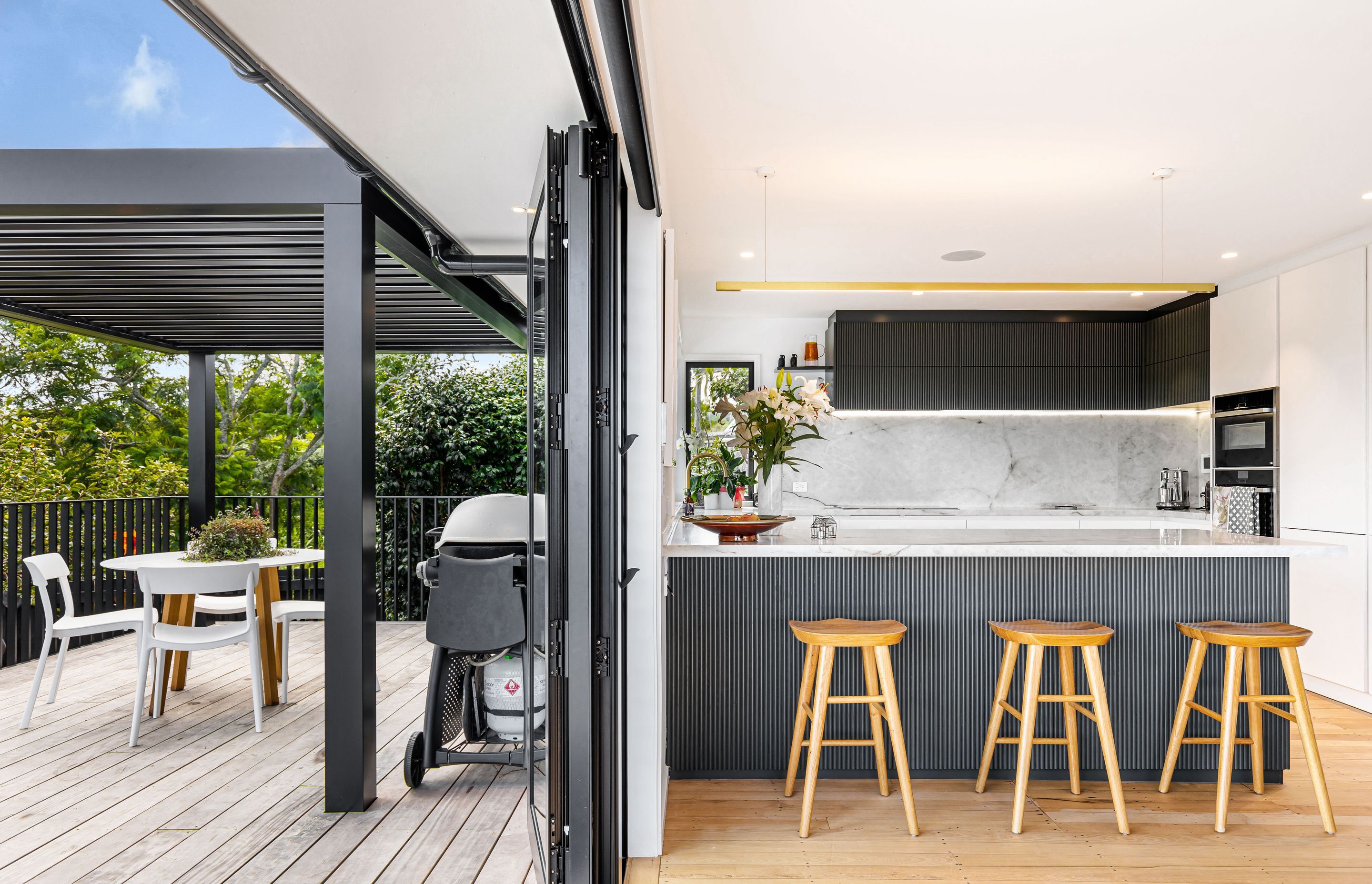 Coastline hide away