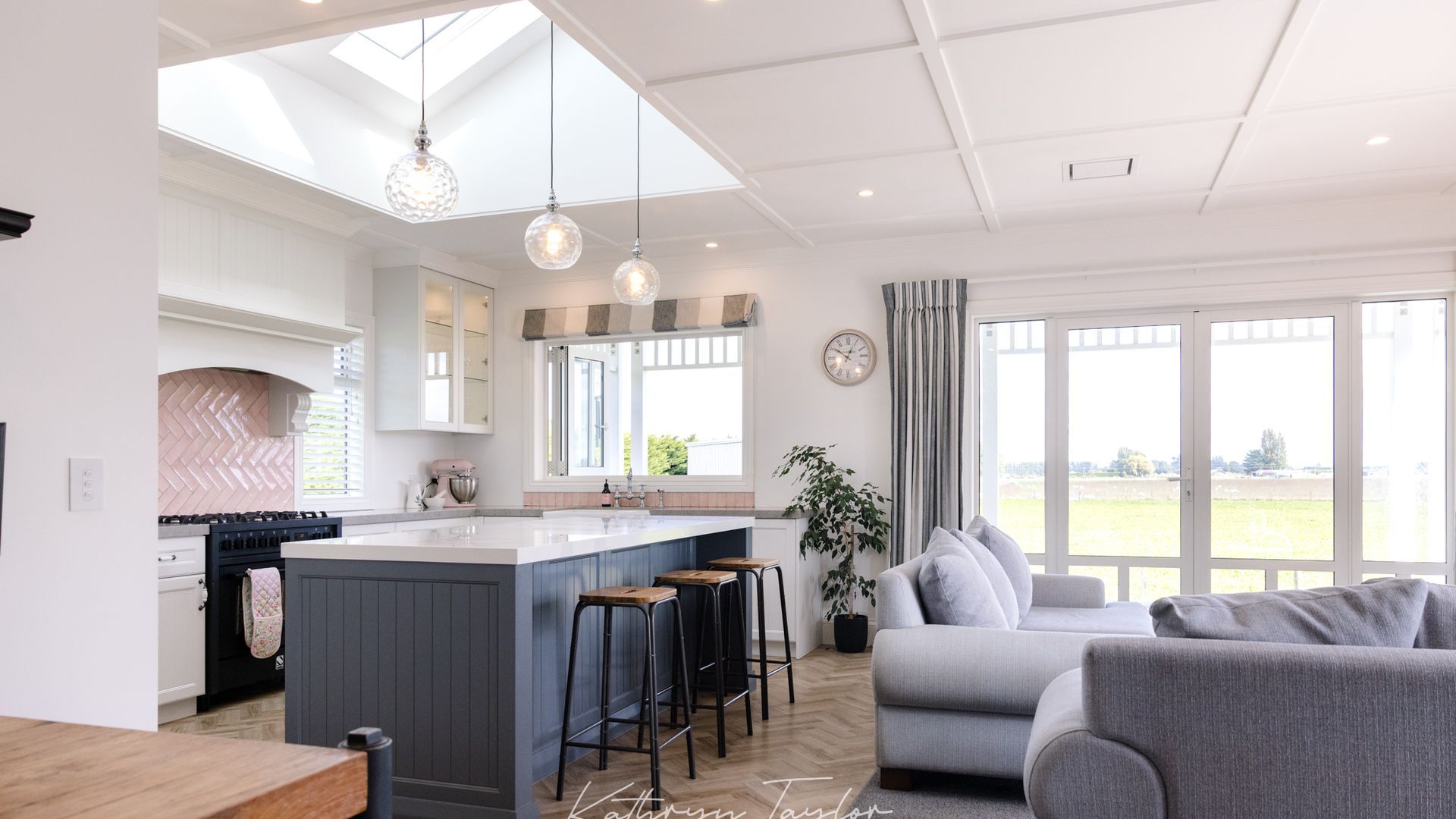 Villa Refit banner