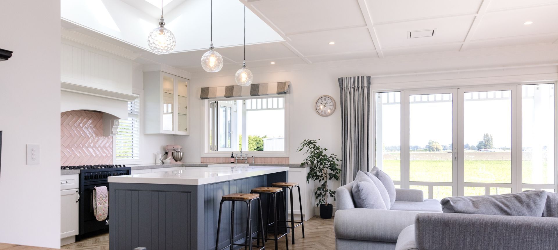 Villa Refit banner