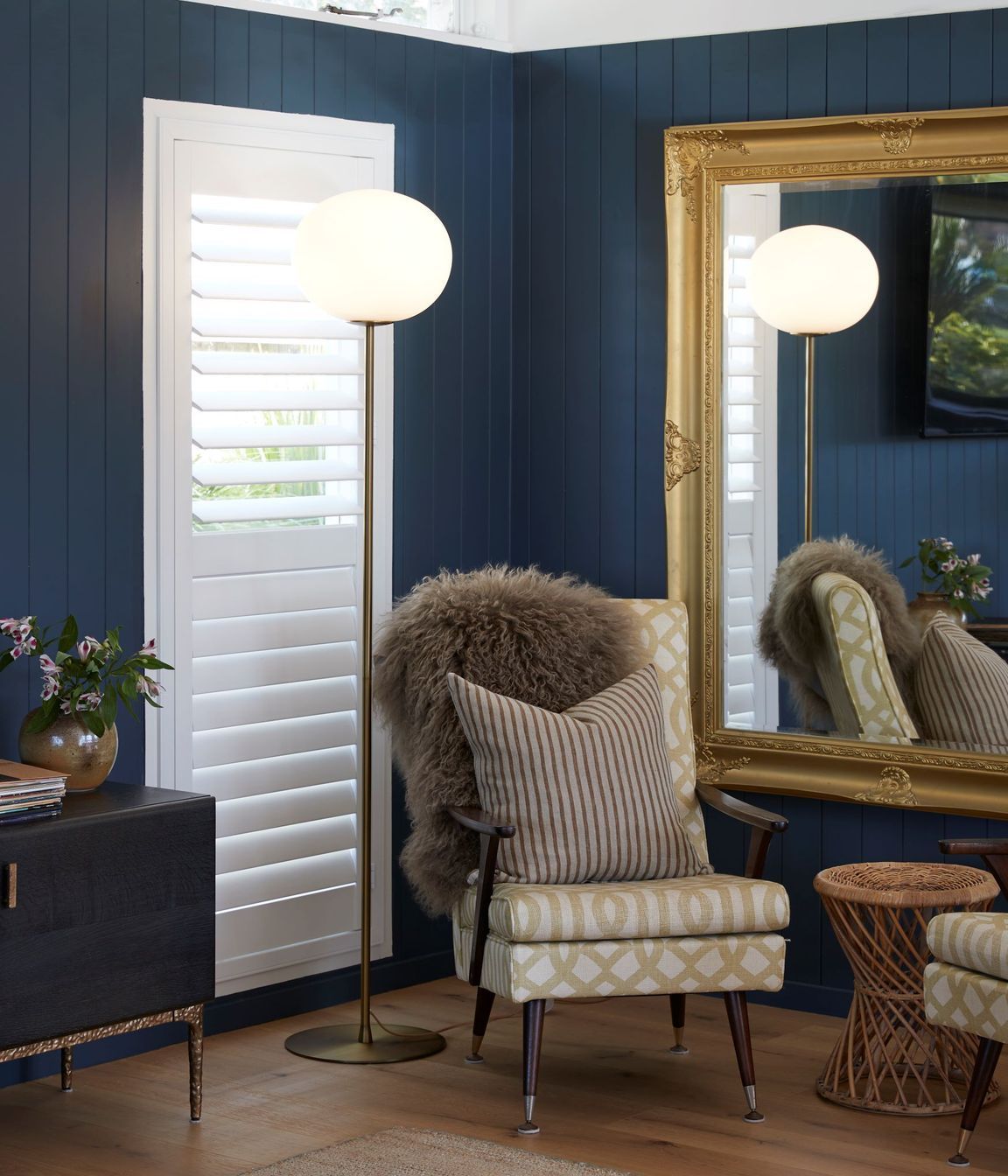Living-Space-Corner-Resene-Coast-Blue-Stacey-Gillies-Interiors-v2.jpg
