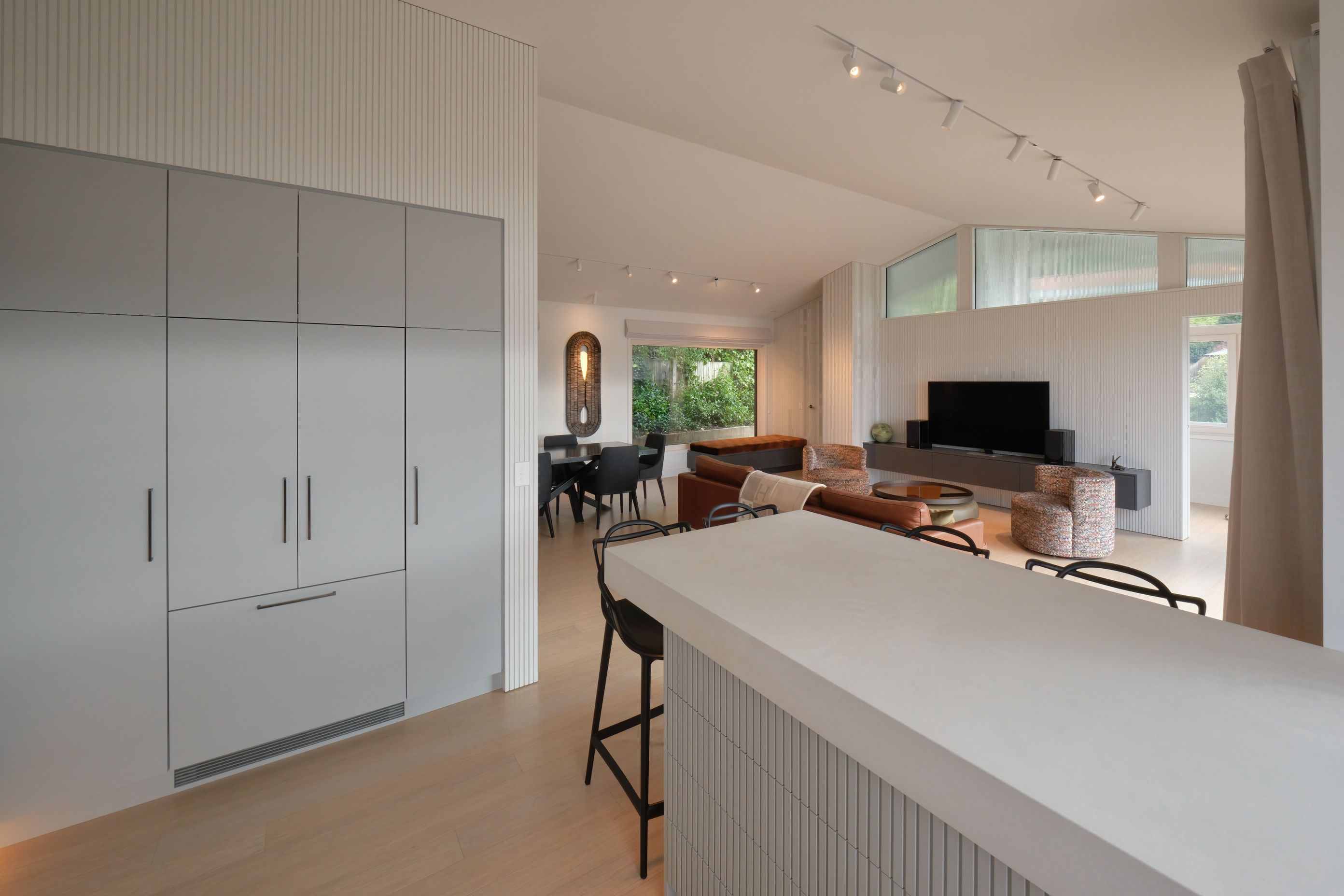Loch-View-Queenstown-kitchen-living-open-plan.jpg