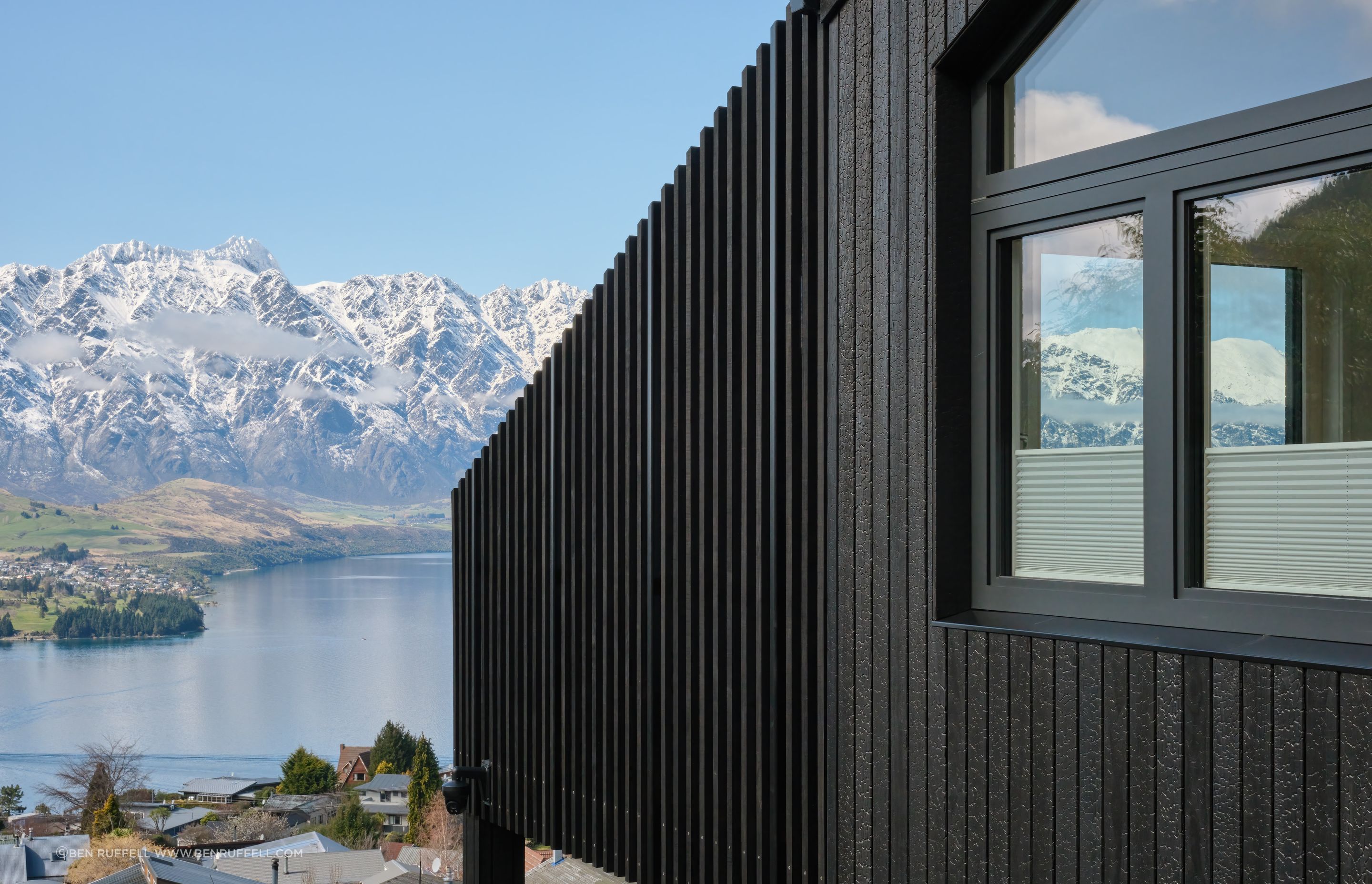 Loch-View-queenstown-deck-screen-v3.jpg