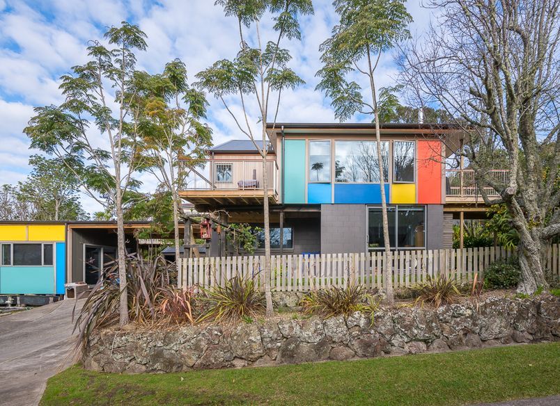 Longbay Renovations and remodeling