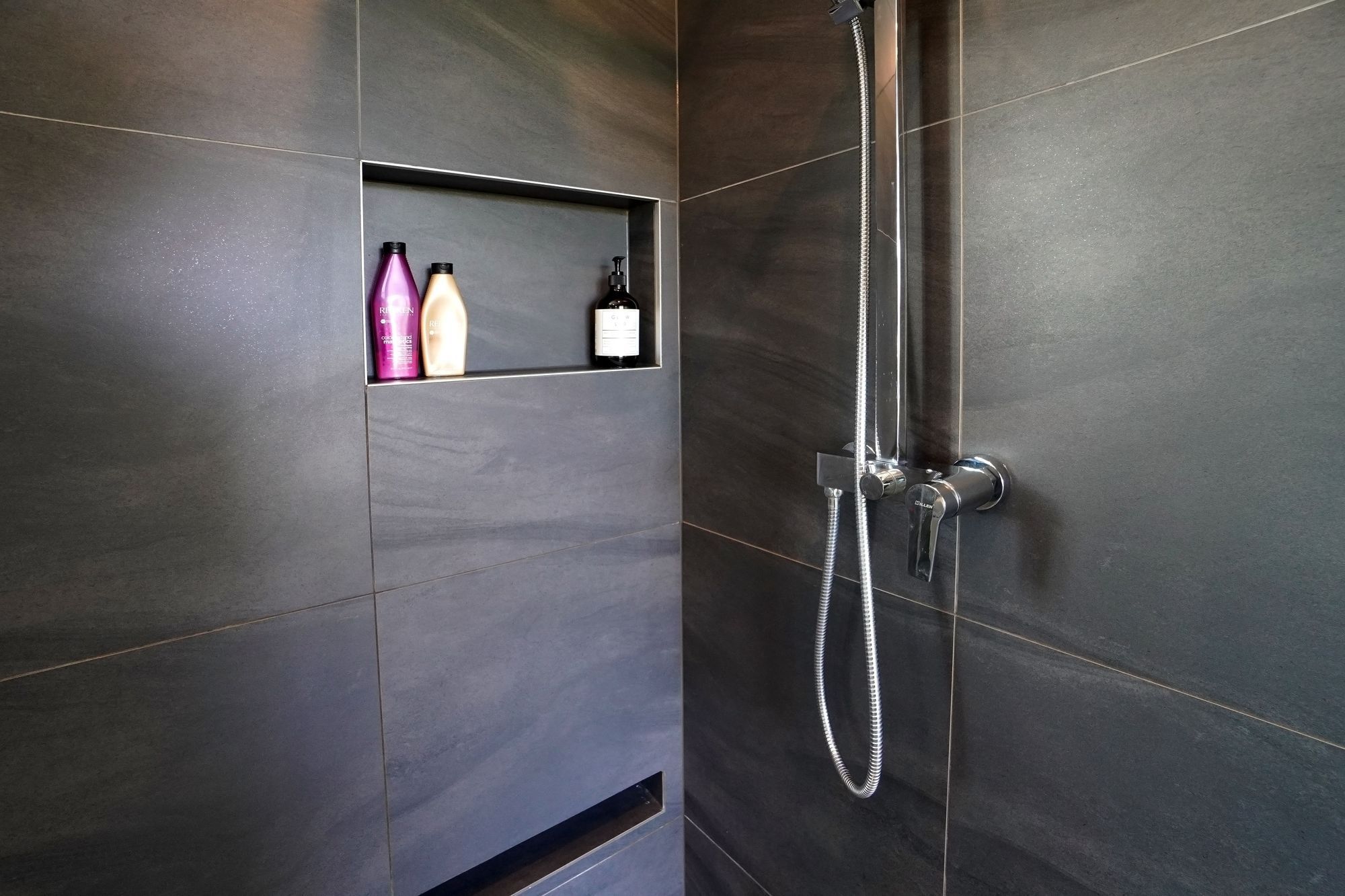 Sarah’s Bathroom Renovation – Adding Luxury &amp; Value to Their Home
