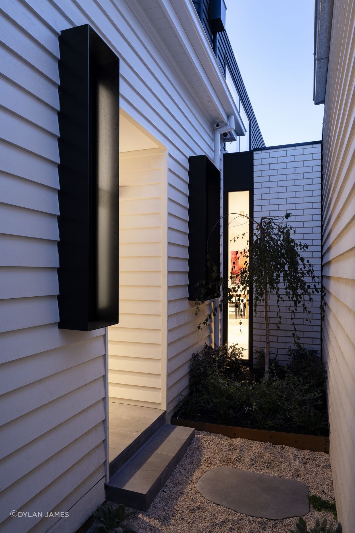 MARKHAM-HOUSE08.jpg