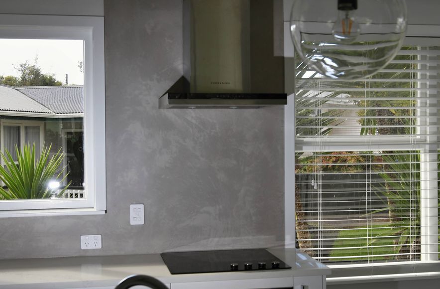 Venetian plaster Kitchen splashback