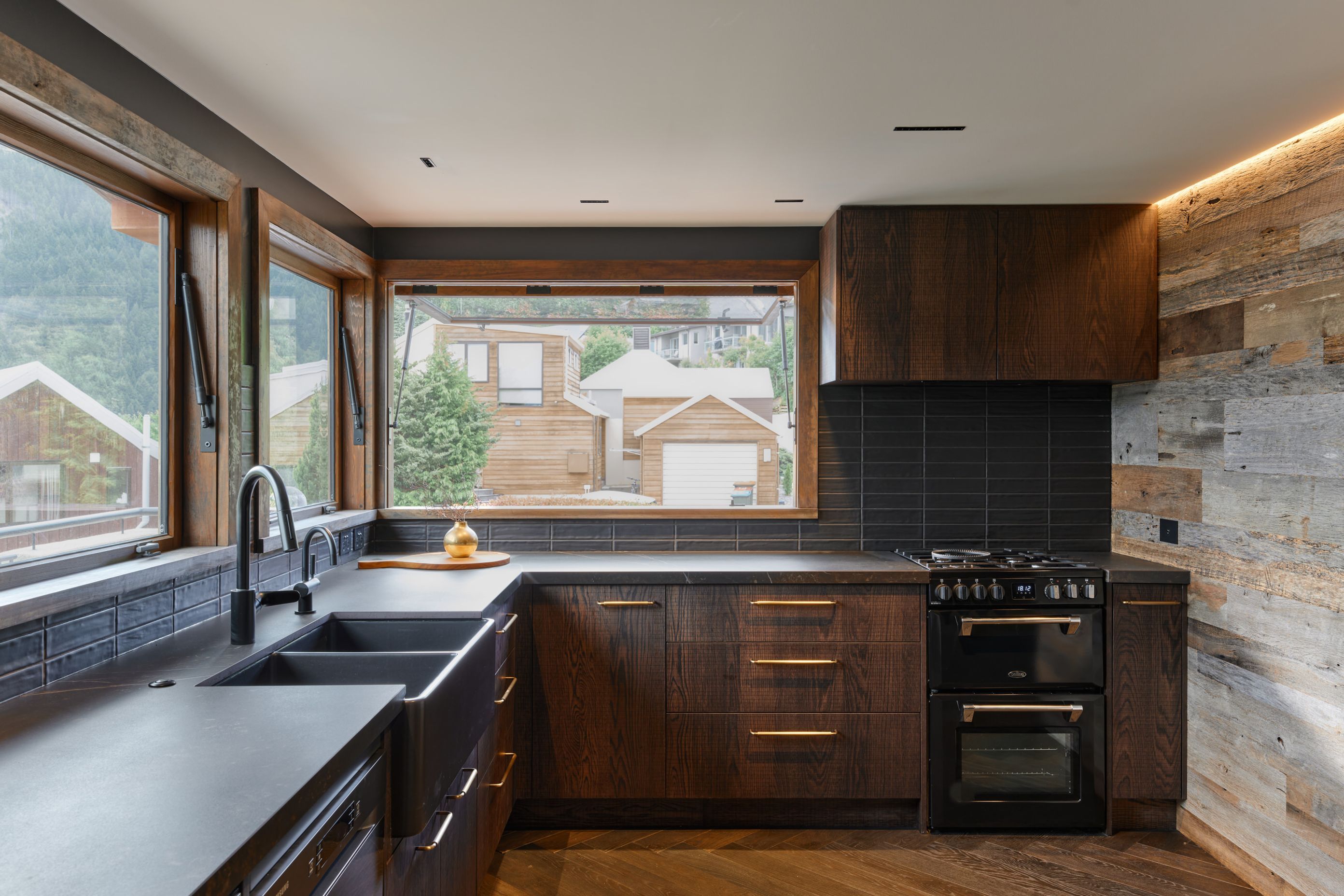 VidaSpace Timber Flooring and Walls