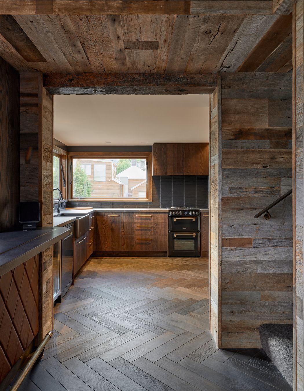 VidaSpace Timber Flooring and Walls