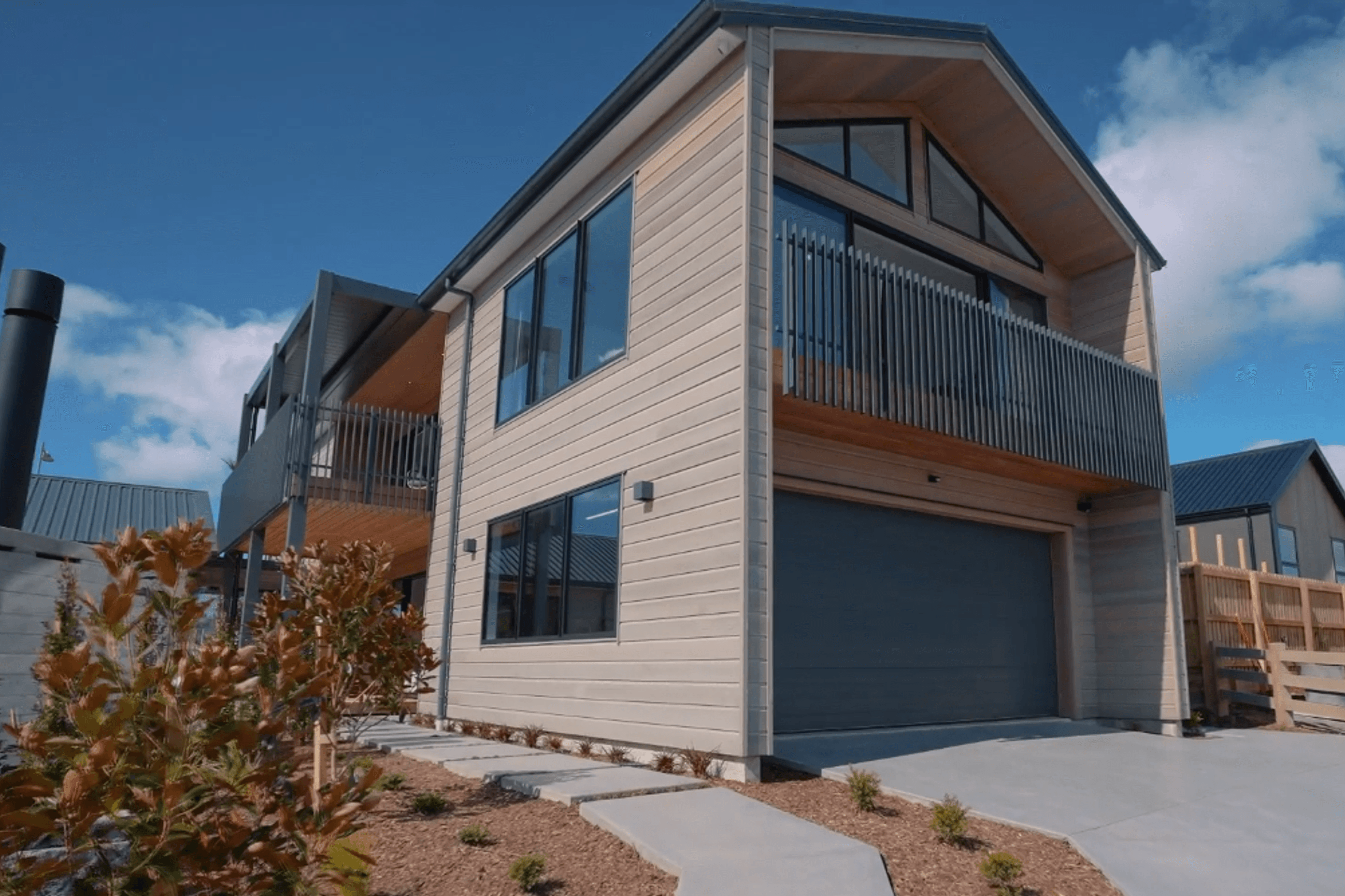 Madison-Park-Homes-Fineline-in-Colorbond-Grey-Friars-Ara-Hills-1.PNG