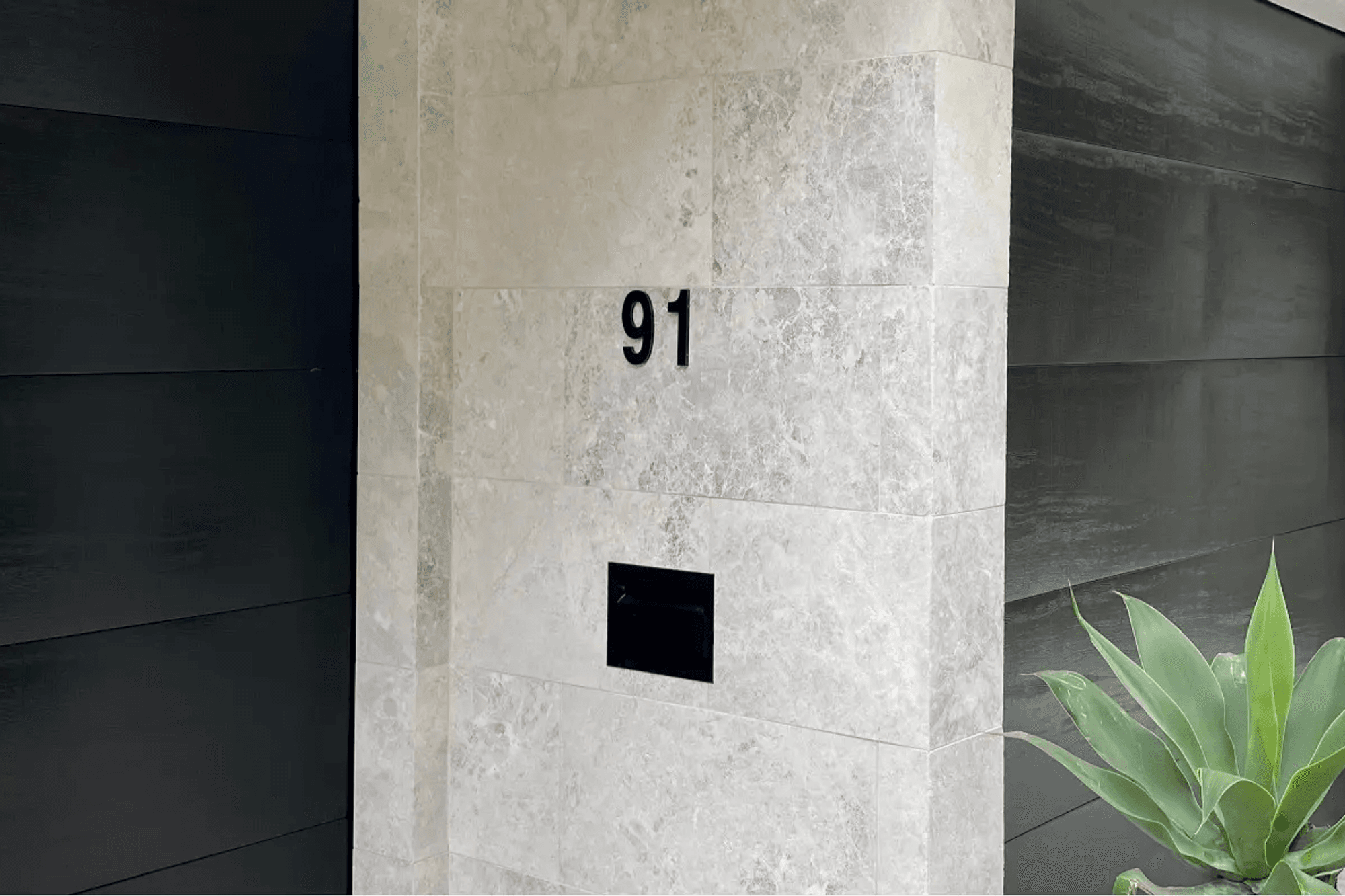 Manhattan Limestone | Landscape Calligraphy