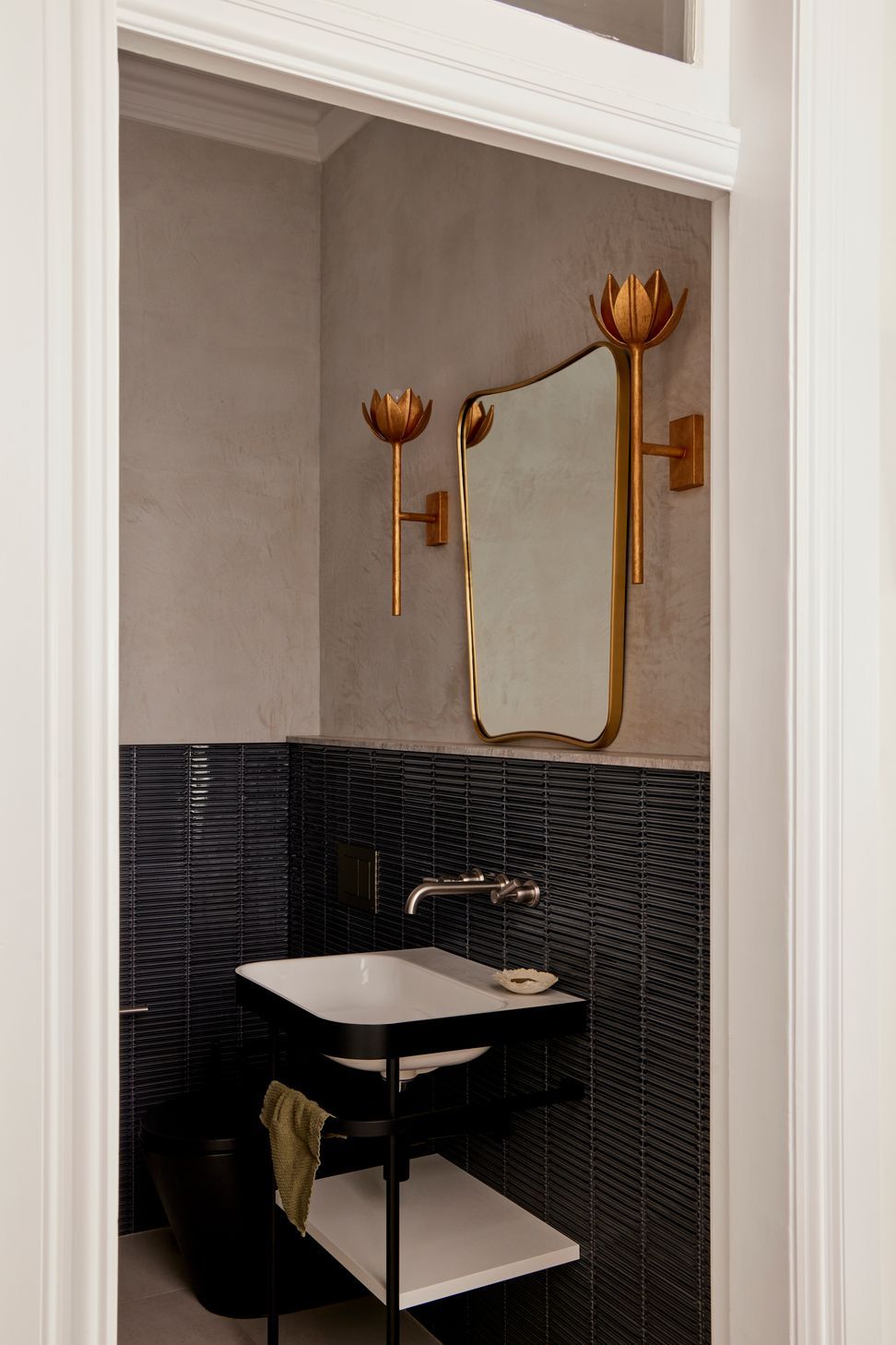 ManlyHouse-LarissaLeighwebJacquiTurk-20.jpg