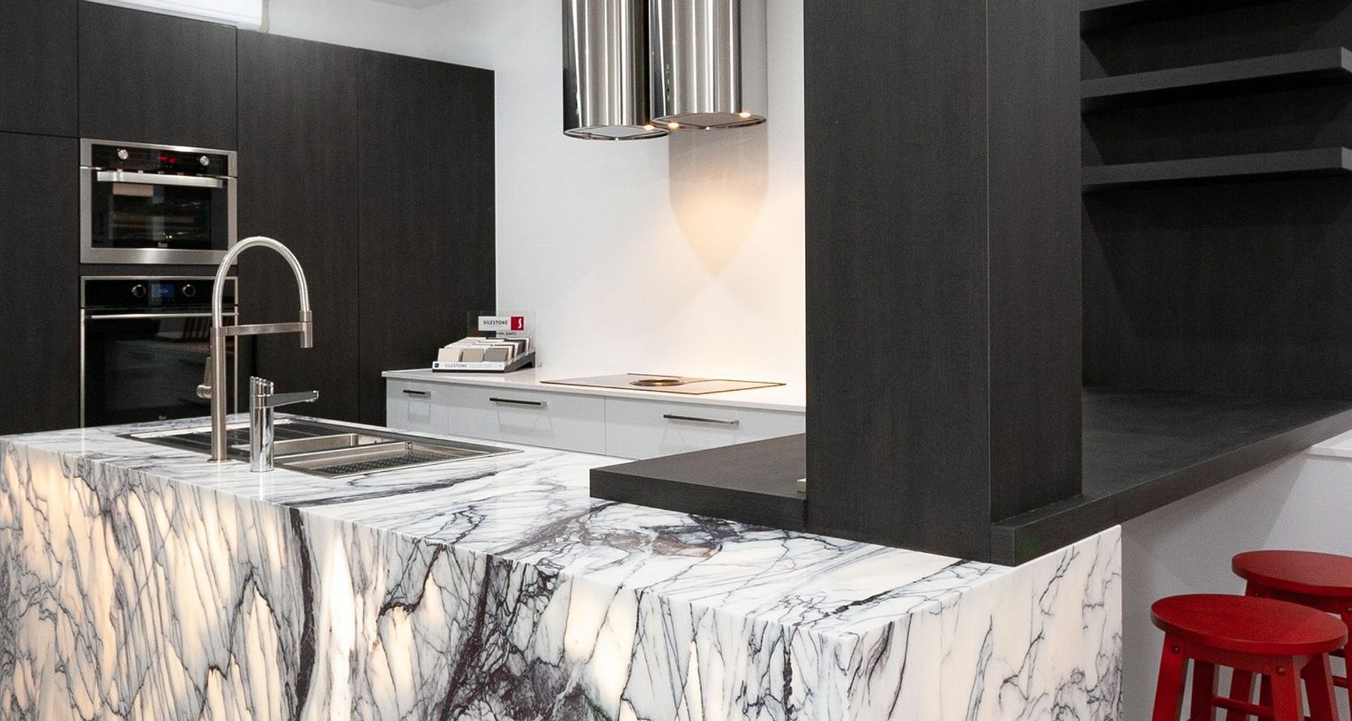 Black & White Quartzite Kitchen, Drummoyne banner