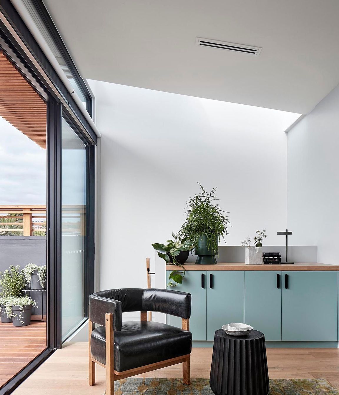 McMahonCanterburyRdStKildaWestsmg3701w.jpg