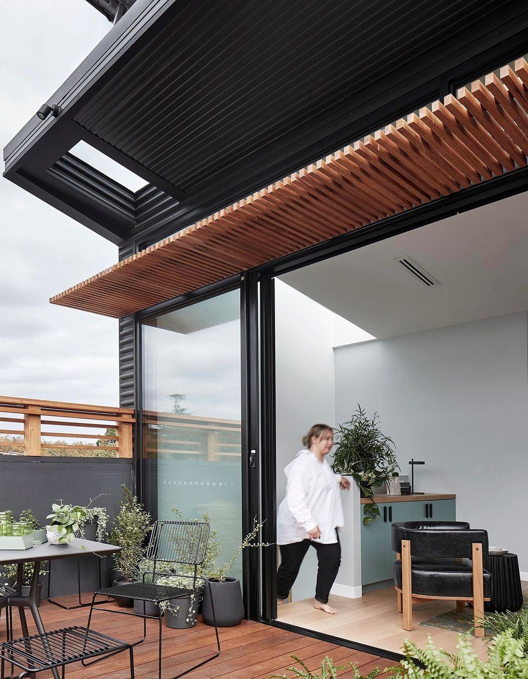McMahonCanterburyRdStKildaWestsmg3736w.jpg